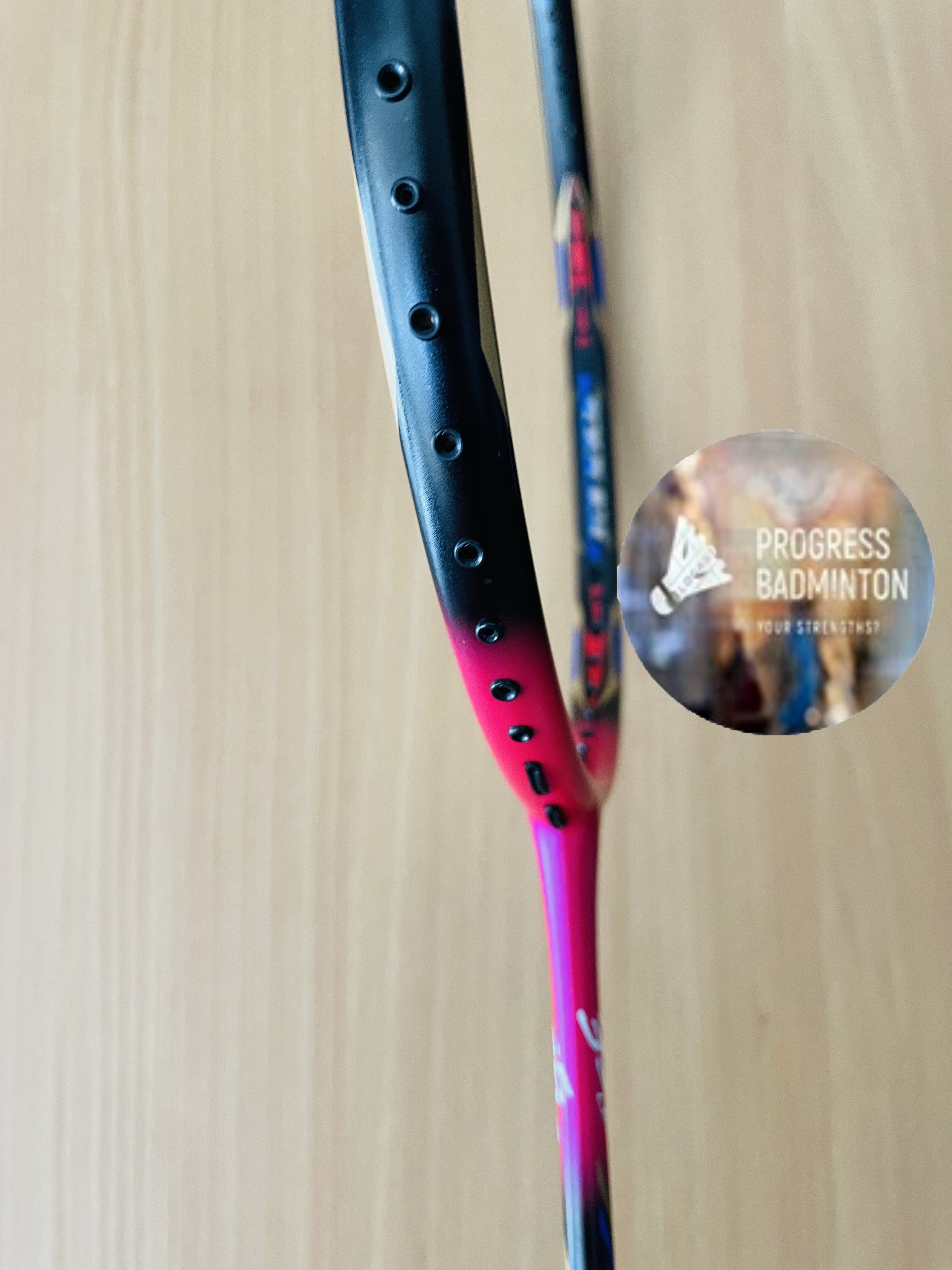 ไม้แบดใหม่ Apacs Finapi 88II (Matte Pink)