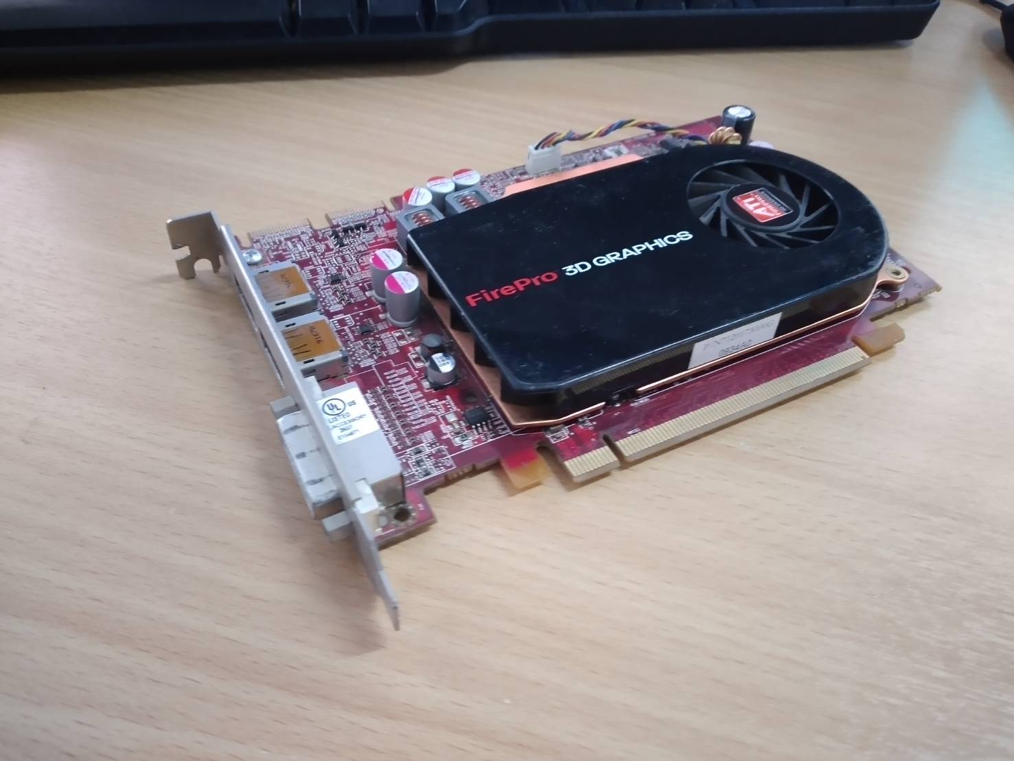 AMD ATI FirePro V3750 graphics card - FirePRO V3750 - 256 MB