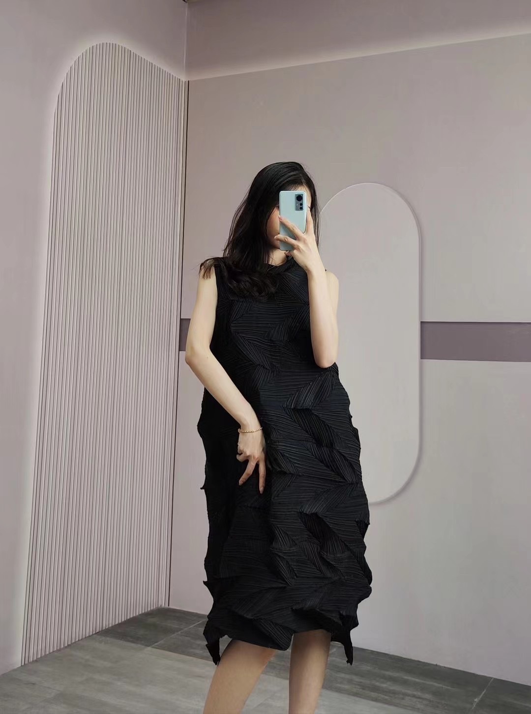 2MUAY รุ่น GJO6613 เดรสอัดพลีทงานคุณภาพ SLEEVELESS ZIGZAG PLEATED DRESS 9สี FREE SIZE