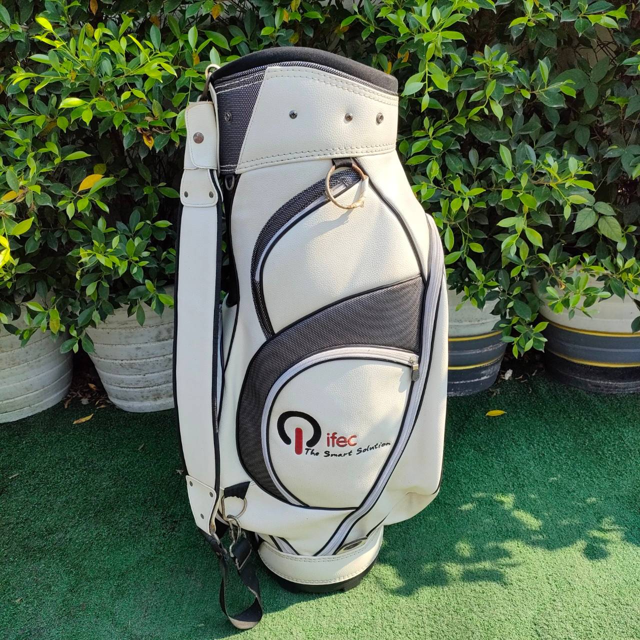 ถุงกอล์ฟ PIFEC มือสอง ถุงสีสวยไม่ซ้ำใคร สภาพพร้อมใช้