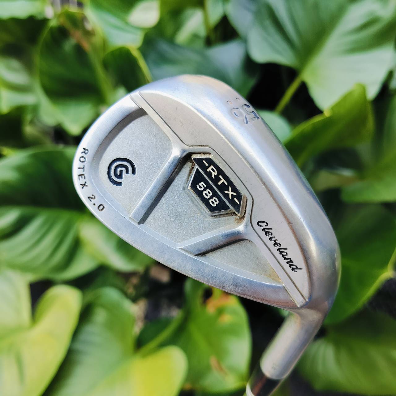 WEDGE CLEVELAND RTX 588 CB 2.0 องศา 56 BOUNCE 14 สปินจัด!!! ก้าน DYNAMIC GOLD S200 หน้า ROTEX 2.0 ร่องสุดลึกเหลี่ยม แม่นยำ ตกหยุดถอยหลัง ตัวจริงเสียงจริง!!! ไม้กอล์ฟพรีเมี่ยมมือสอง ของแท้ By NakaraLuxurious