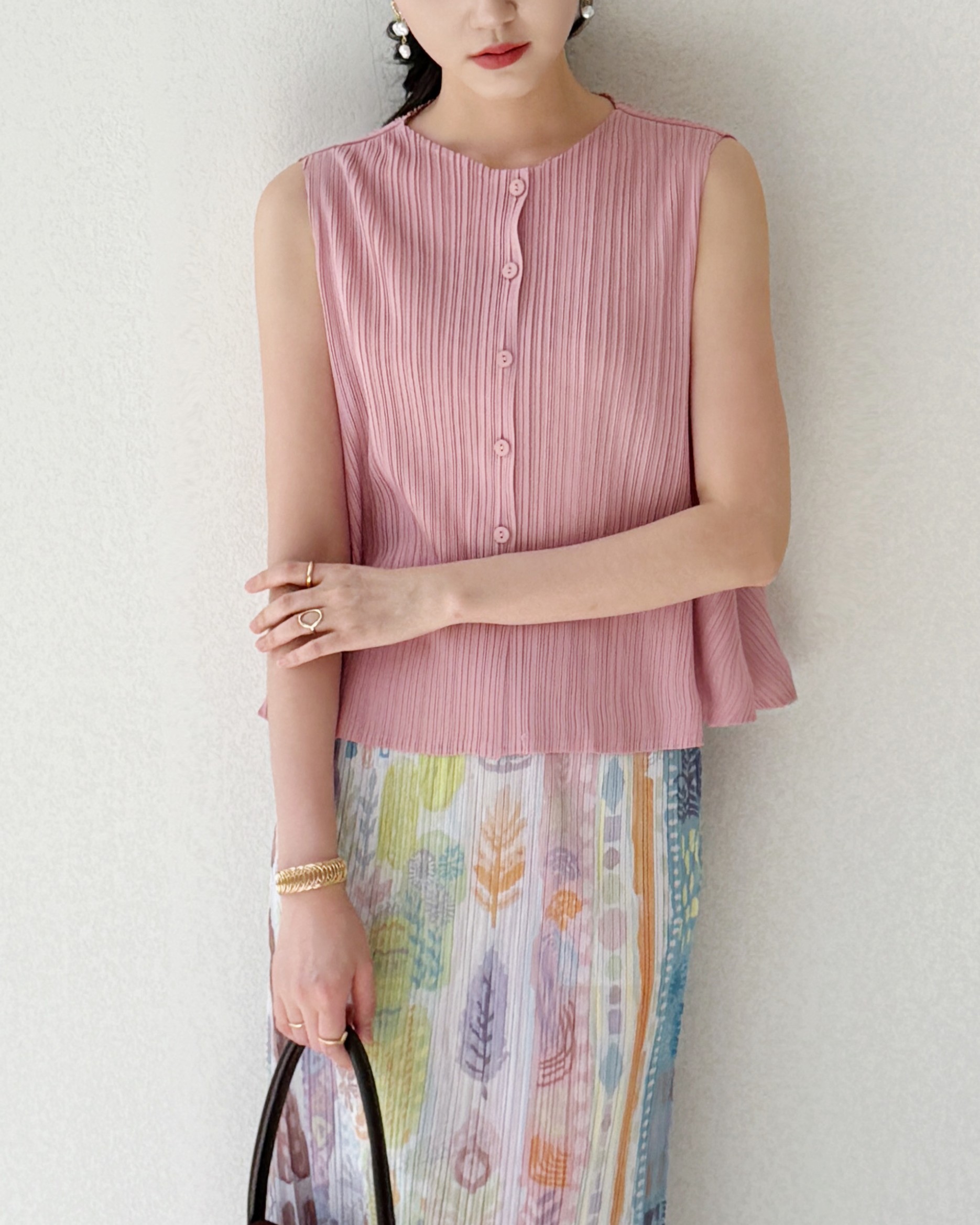 2MUAY รุ่น GJO10319 เสื้ออัดพลีท SLEEVELESS BUTTON FRONT PLEATED TOP 12 สี FREE SIZE