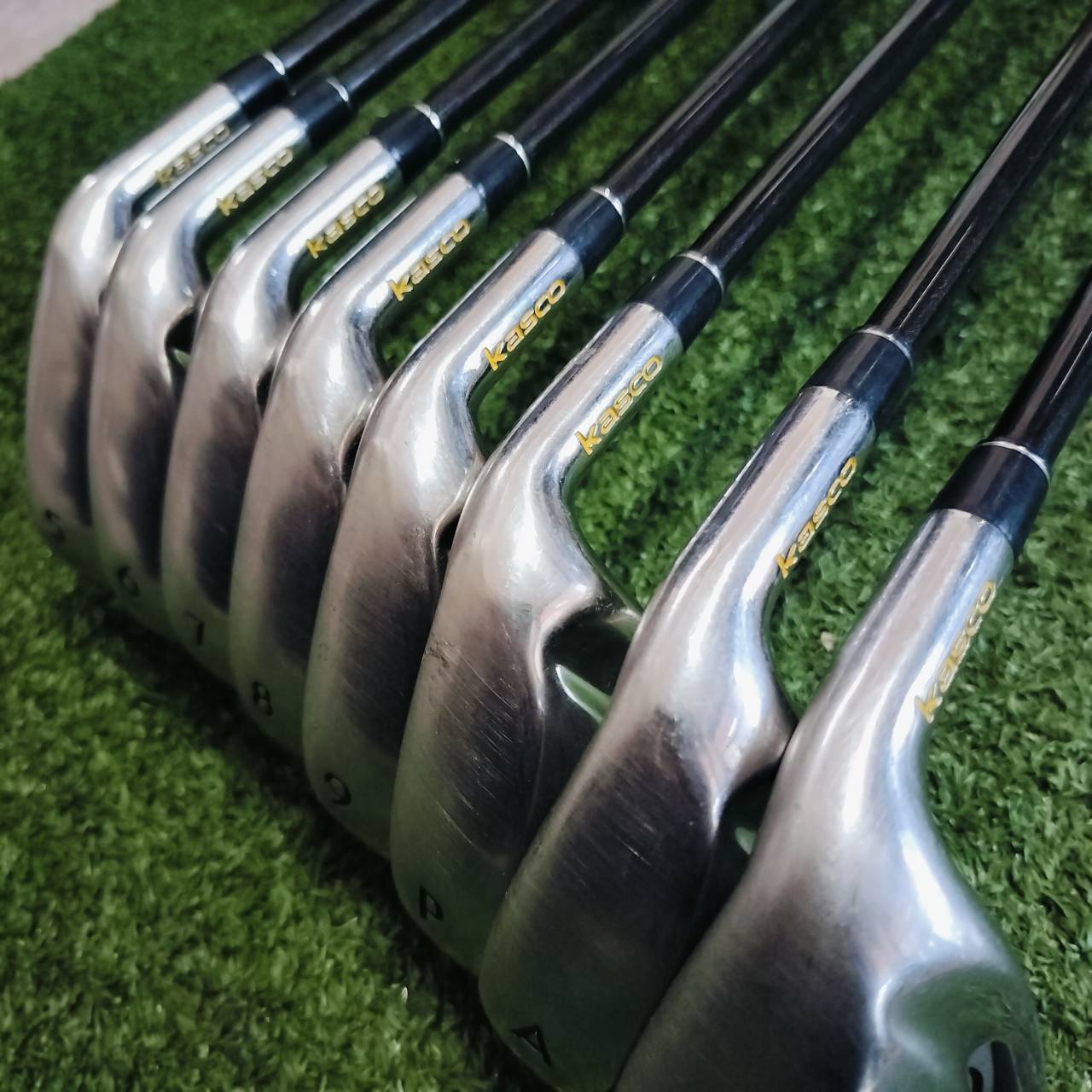 ชุดเหล็ก KASCO SUPER ROKETS มีเหล็ก 5-9 เเละ PW AW SW ก้าน SUPER ROCKETS FLEX R ก้านเบาแค่ 57 กรัม ในชุดเหล็กถือว่าเบามาก ไม้กอล์ฟพรีเมี่ยมมือสอง ของแท้ By NakaraLuxurious