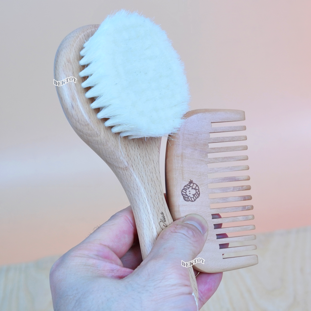 Fin แปรงหวีผมสำหรับเด็กไม้บีช ขนแพะนุ่มพิเศษ 1 เซ็ท