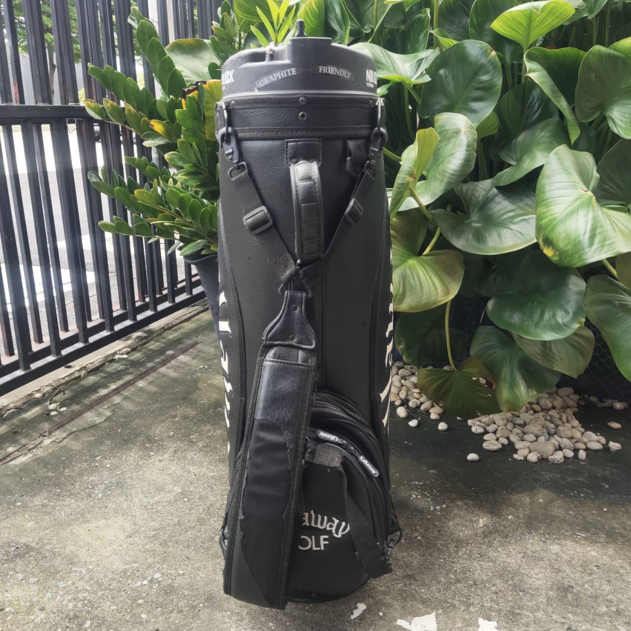 ถุงกอล์ฟ Callaway มือสอง ** มีเป๊กหลุด 1 จุด **