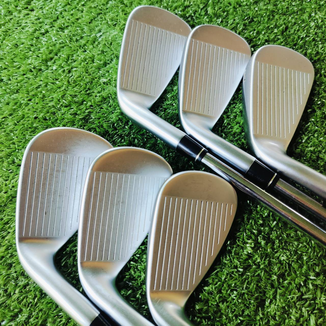 ชุดเหล็ก Callaway APEX 21 FORGED เหล็ก FORGED สุดพรีเมี่ยมขั้นเทพ เหมาะกับนักกอล์ฟ ในทุกระดับฝีมือที่ต้องการเพิ่มระยะเหล็ก ด้วย Flash Face Cup ออกแบบโดย AI สุดยอดดีไซน์ซับซ้อนและแตกต่างกัน ในเหล็กแต่ละเบอร์ ไม้กอล์ฟพรีเมี่ยมมือสอง ของแท้ By NakaraLuxuriou