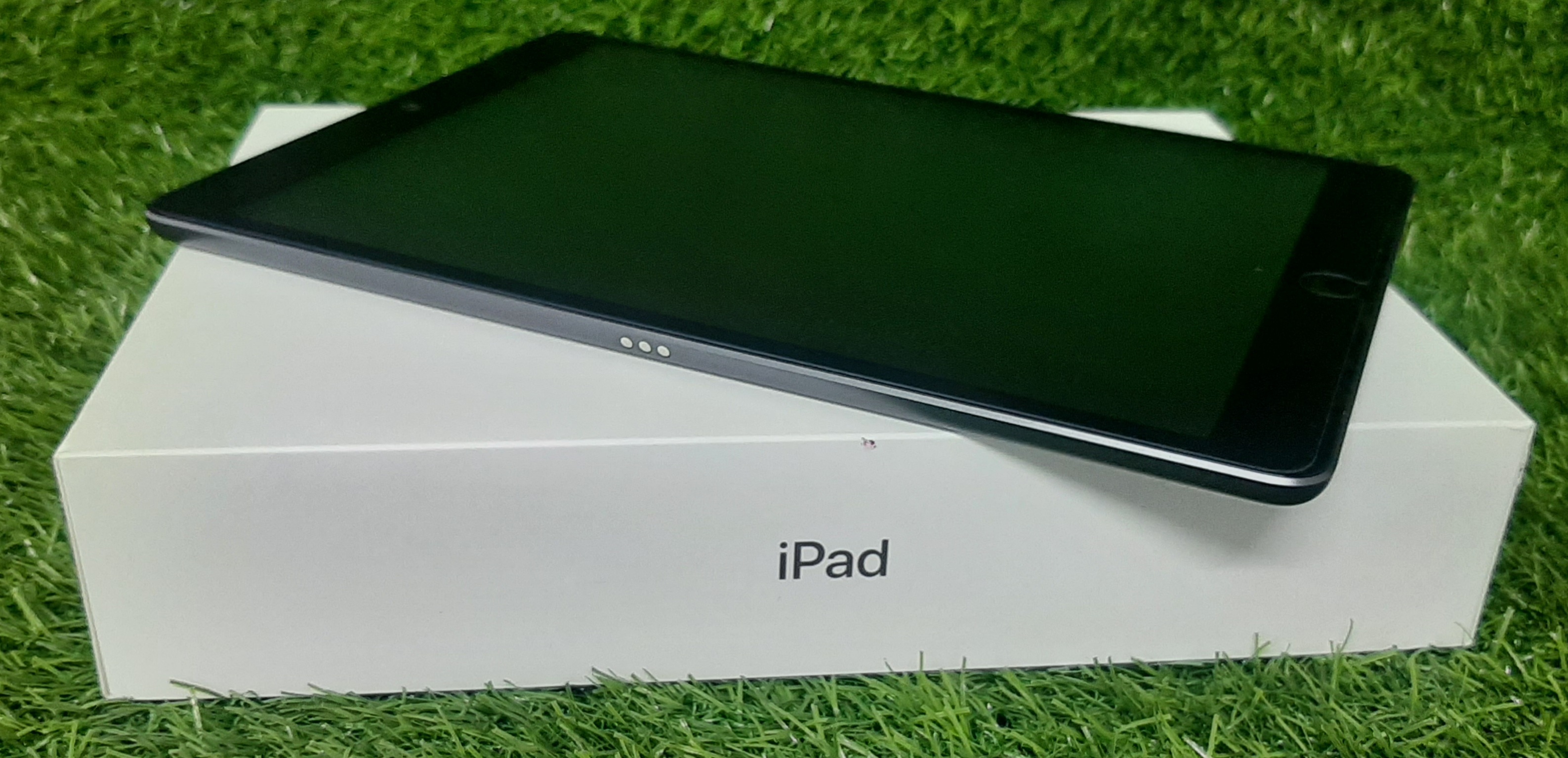แท็ปเล็ตมือสอง ประกันร้าน 1 เดือน 9th Generation 64 GB ขนาด 10.2 นิ้ว (2021) Wi-Fi