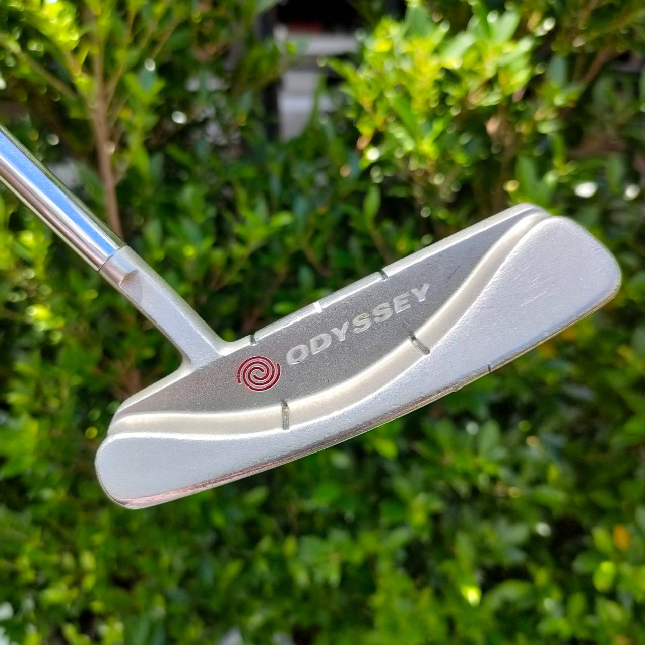 PUTTER ODYSSEY WHITE STEEL #2 รูปทรง STANDARD พัตต์ง่าย นุ่ม แต่รุ่นนี้พิเศษกว่าคือหน้า STEEL ทำให้พัตต์เกาะไลน์มากๆครับ