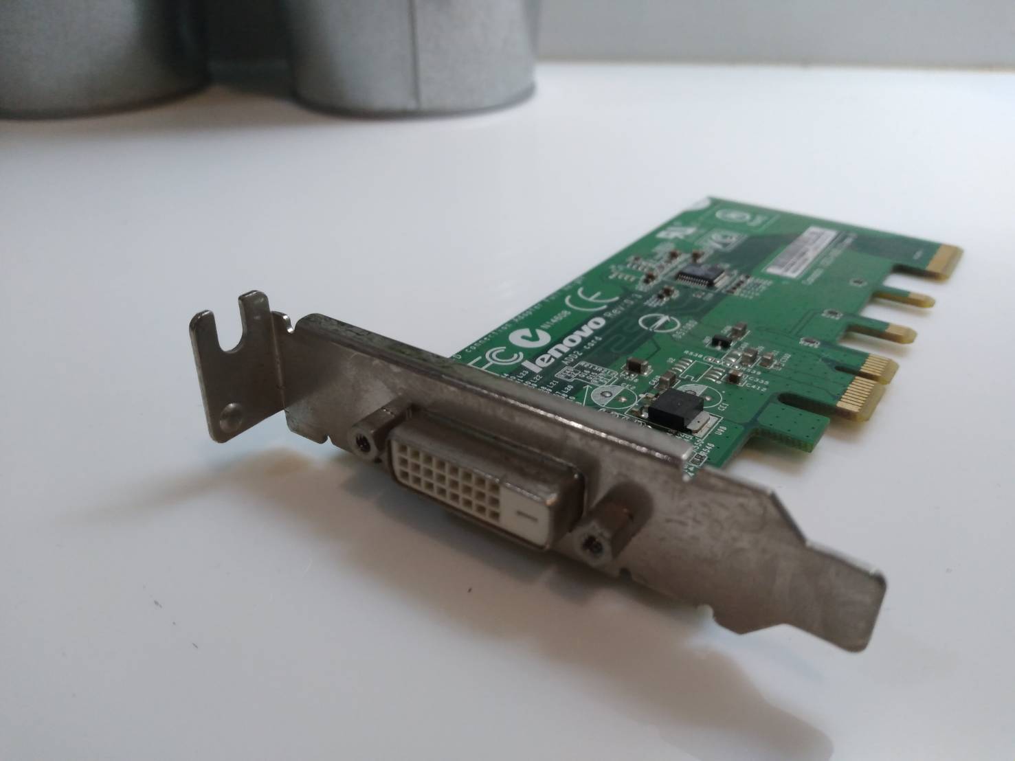 Lenovo FRU 43C0258 DVI add - in Card LP PCIe X16 VC-ADD2-IBM VC ADD2 IBM OpenGL DX ขาสั้น