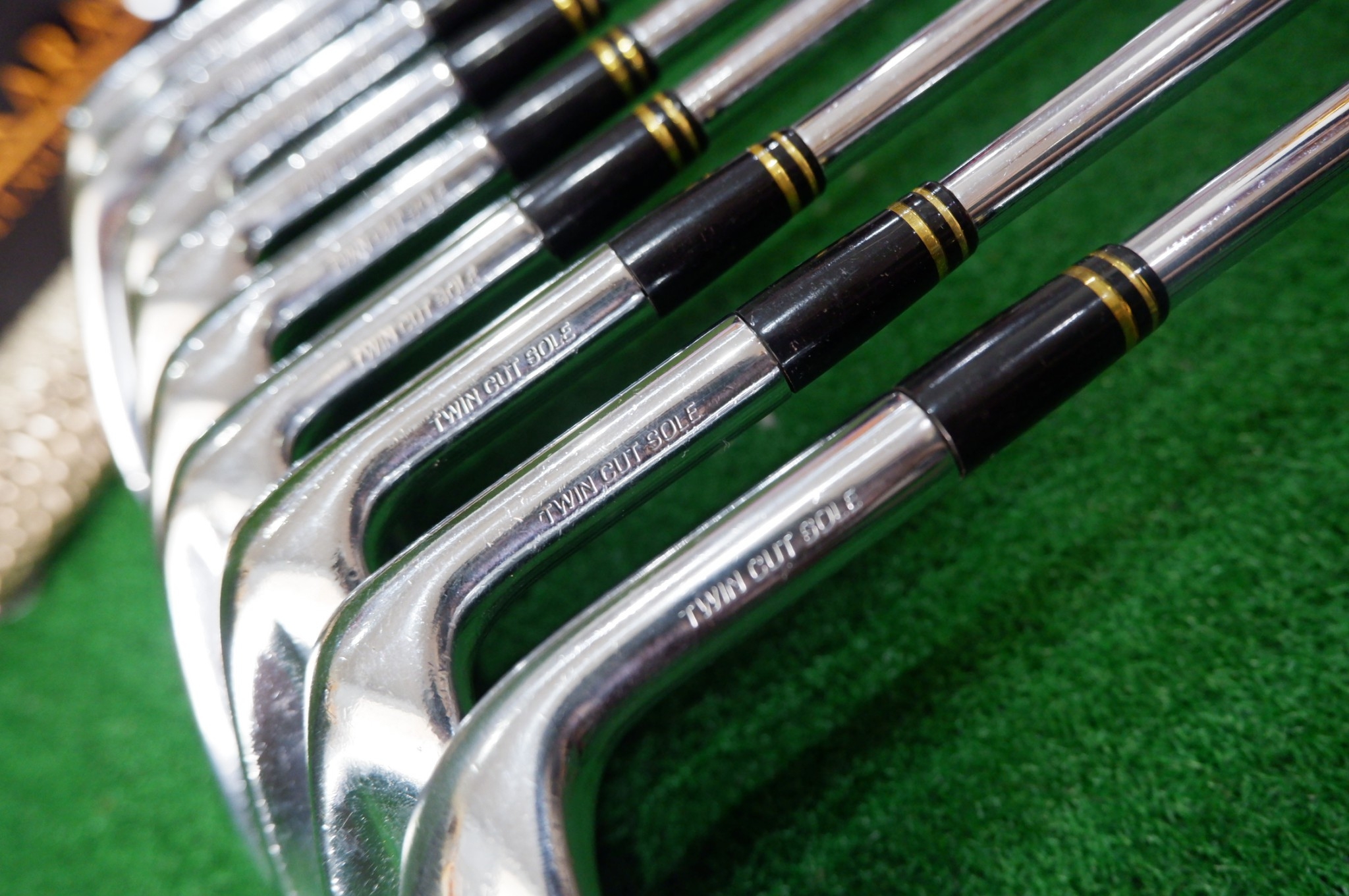 IRON SET DAIWA ADVISOR TOUR CAVITY