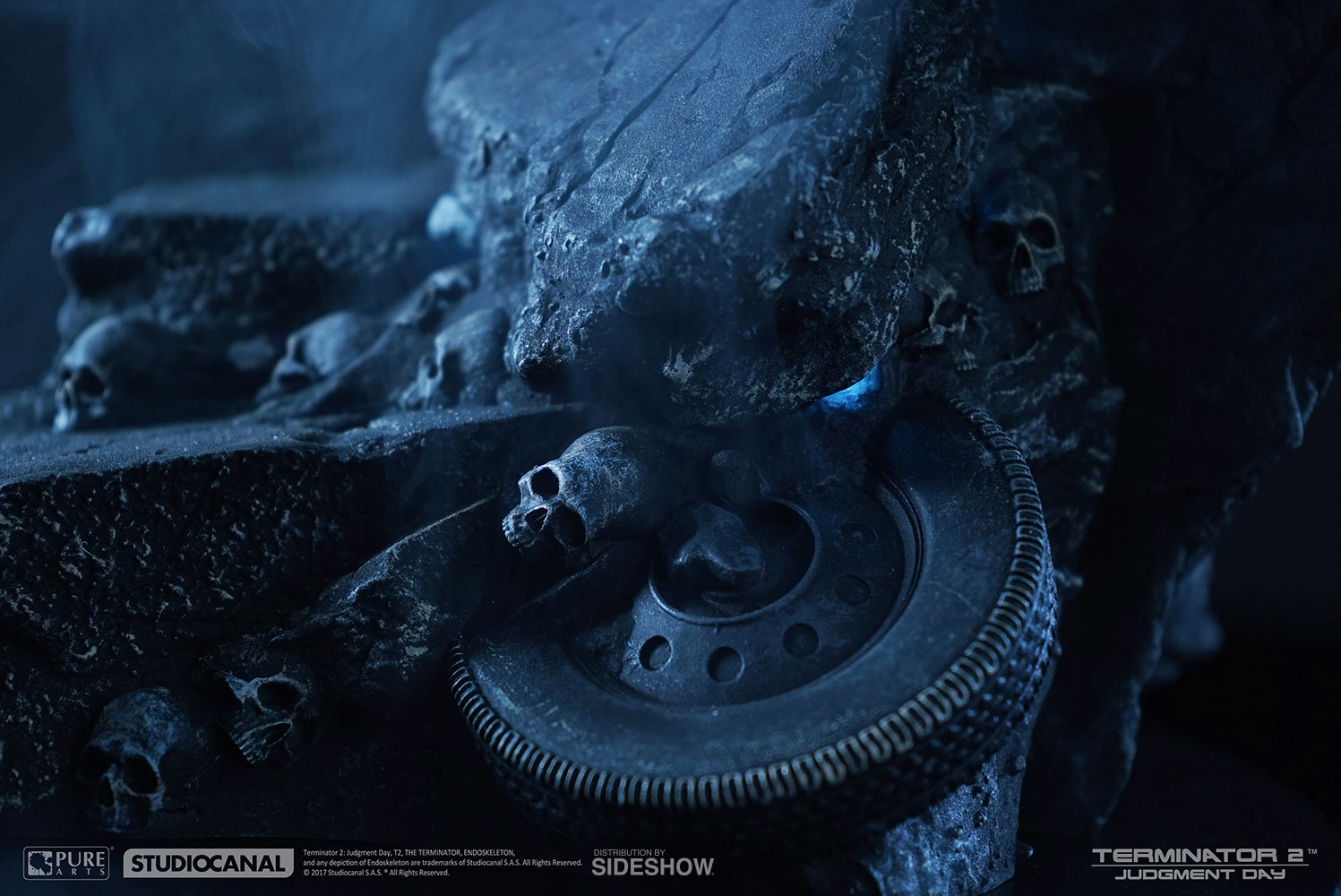 [สั่งจอง] Sideshow x Pure Arts The T-800 Endoskeleton 1:1 Scale Art Mask