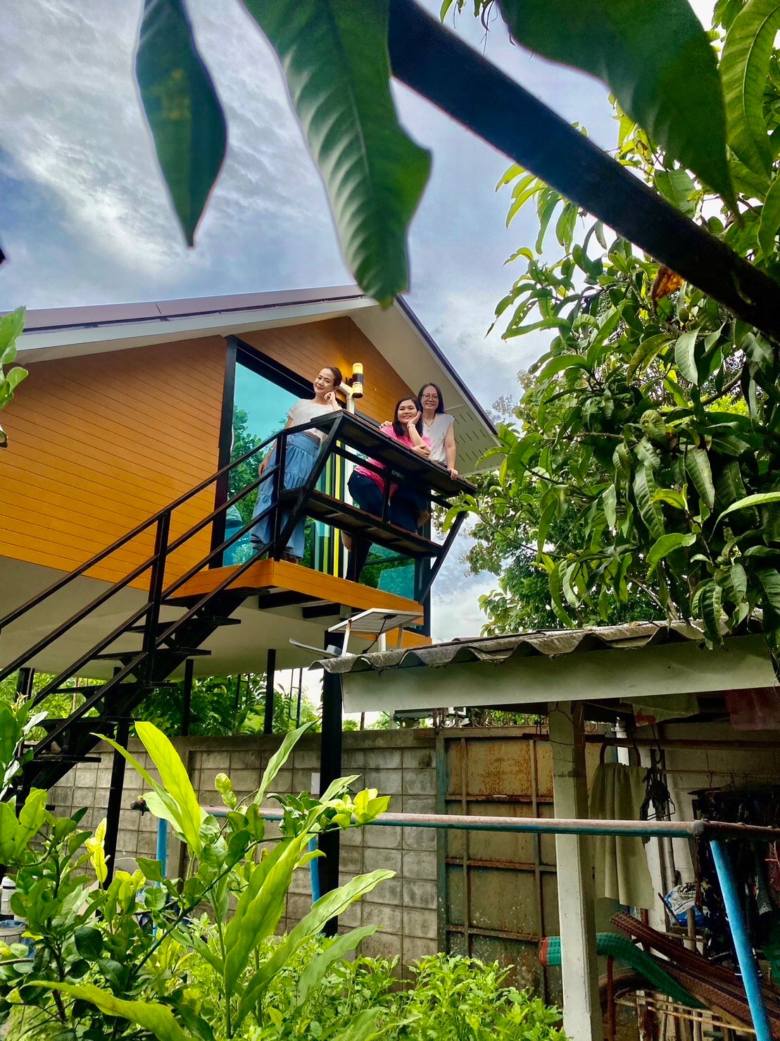 บ้านพักตากอากาศ (คุณป้อม) อ.บ้านโป่ง จ.ราชบุรี