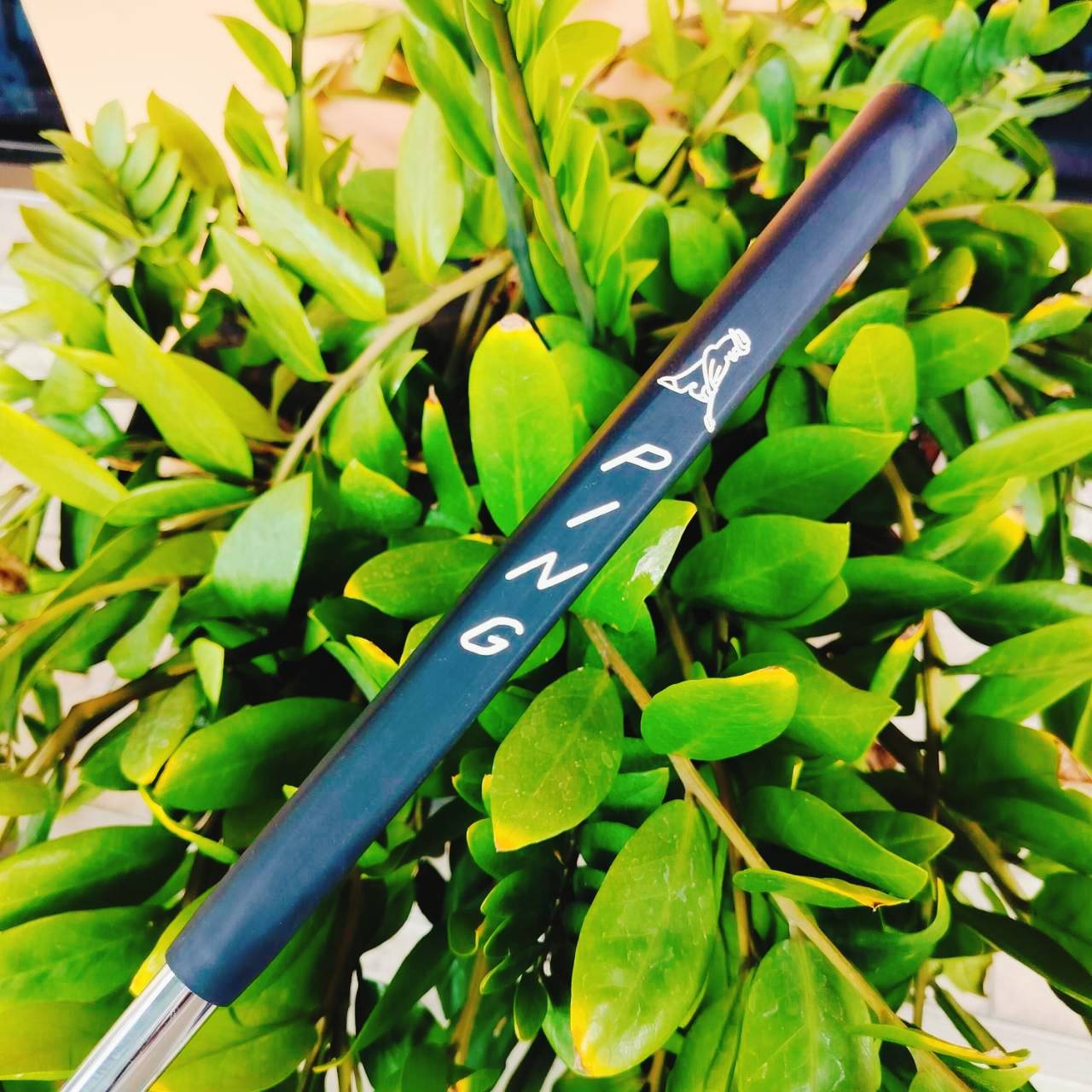 PUTTER PING 1 - A Phoenix, Arizona 85068 พัตเตอร์ในตำนานที่ตามหากันเยอะมาก พัตต์แล้วดัง ปิ๊ง เป็นต้นกำเนิดของแบรนด์ PING ไม้กอล์ฟพรีเมี่ยมมือสอง ของแท้ By NakaraLuxurious