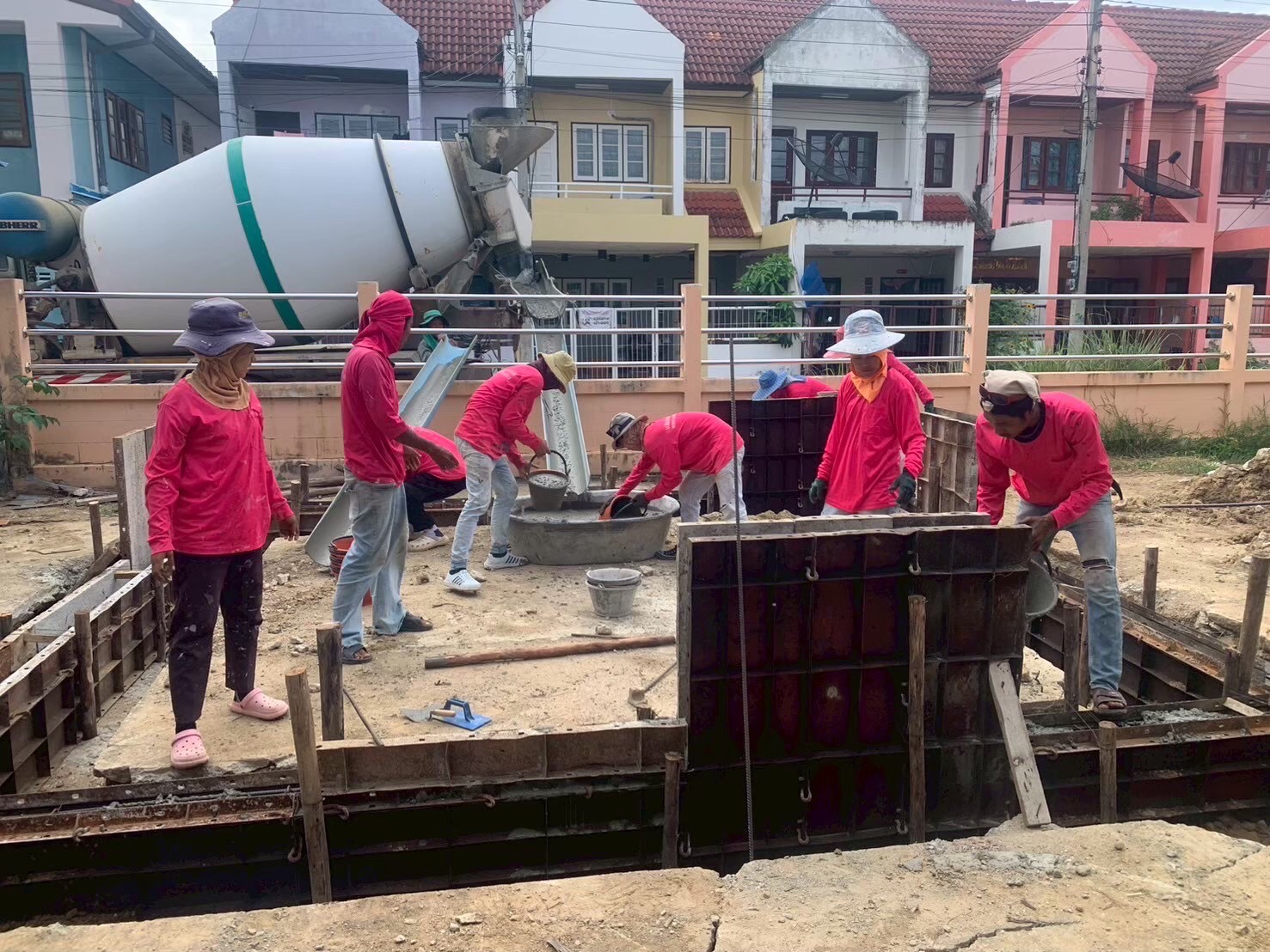 งานต่อเติมศาลาอเนกประสงค์ อบต.ปากแรต อ.บ้านโป่ง