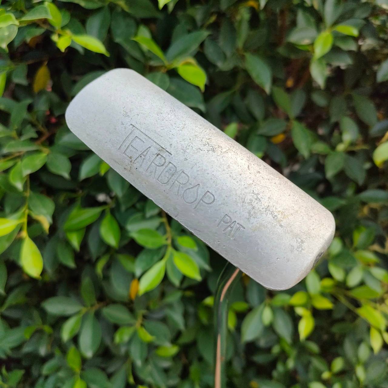 PUTTER TEARDROP PAT ความยาว 34 นิ้ว ก้าน TEARDROP รูปทรงฐานกว้างเป็นเอกลักษณ์ ทำให้พัตต์ง่ายขึ้นมาก น้ำหนักดีมาก