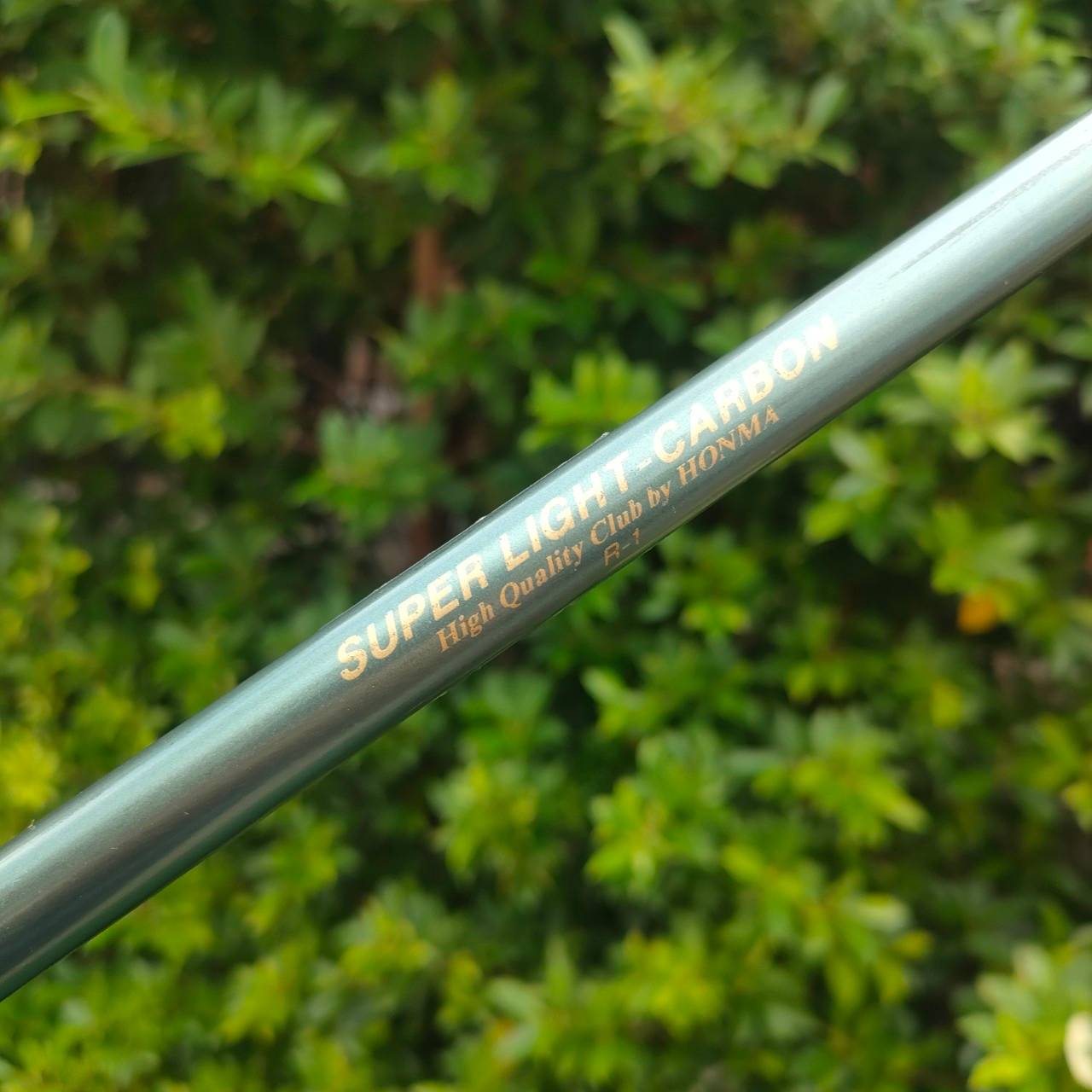 ชุดเหล็ก HONMA LB-606 CAVITY BACK มีเหล็ก 3 - 10 เเละ SW ก้าน SUPER LIGHT CARBON FLEX R-1 วัสดุพรีเมี่ยม FORGED จาก JAPAN SAKATA ก้านเบาพิเศษ ทำให้ตีง่ายมาก!! ไม้กอล์ฟมือสอง ของแท้ BY NakaraLuxurious