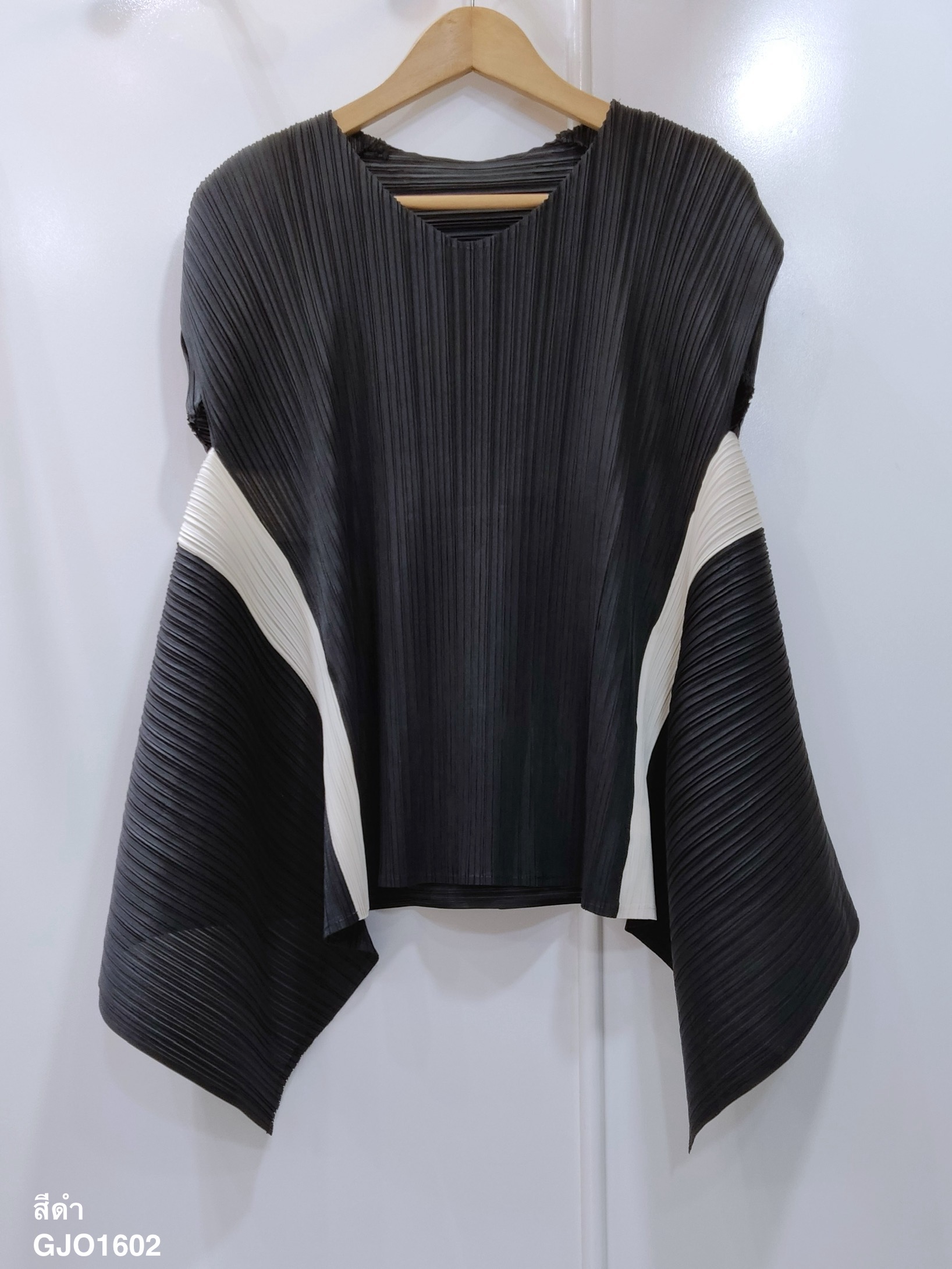 ปรับราคาลง20%!! 2MUAY รุ่น GJO1602 เสื้อพลีทคุณภาพ SHORT SLEEVE 2 TONE FLARE PLEATED TOP 6 สี FREE SIZE