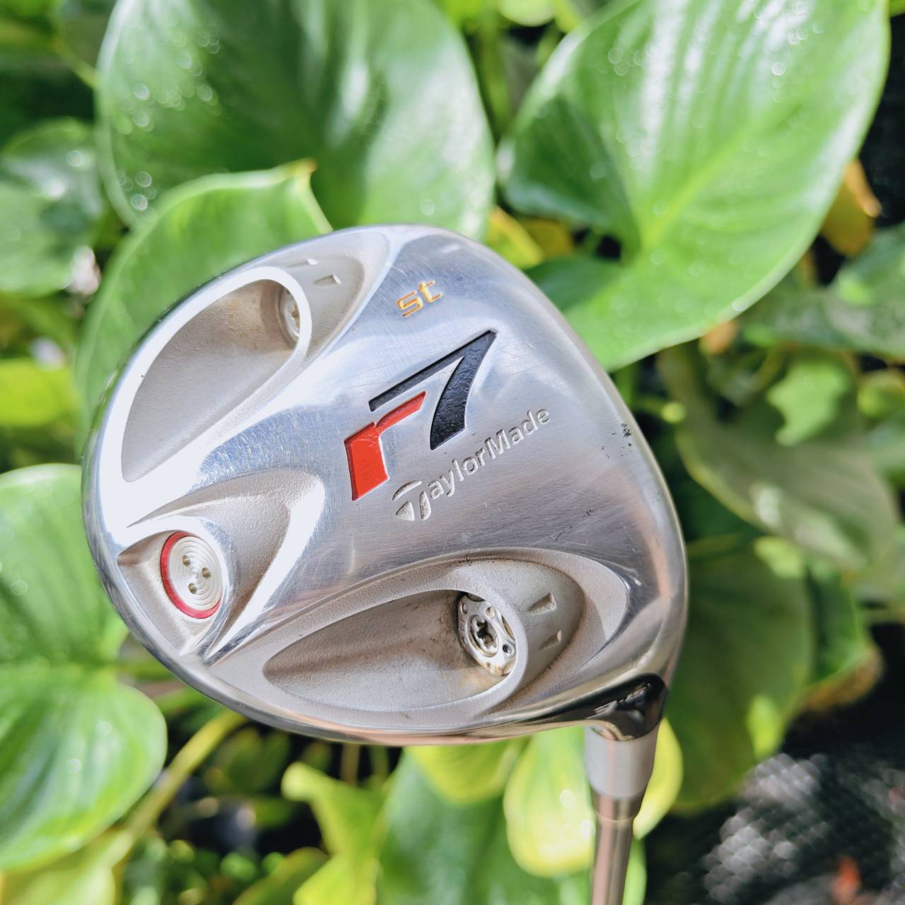 3 Wood TaylorMade r7 ST (15°) ไขปรับทิศทางลูกได้ดี ตีตรงอย่างมาก แม่นยำเป้าหมายที่สุด