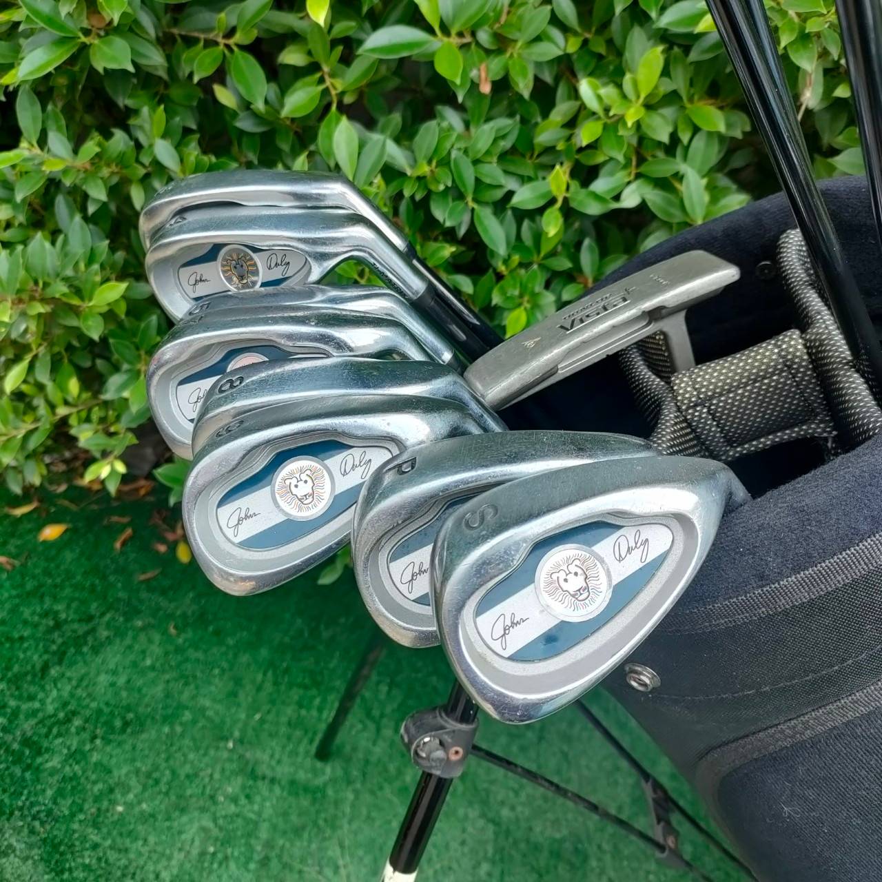 FULLSET JOHN DALY ออกแบบโดยนักกอล์ฟตีไกลระดับโลก หัวไม้ 460CC OVERSIZE FORGED TECHNOLOGY ครบชุดพร้อมถุงกอล์ฟขาตั้งอย่างดี!! ไม้กอล์ฟมือสอง ของแท้ BY NakaraLuxurious
