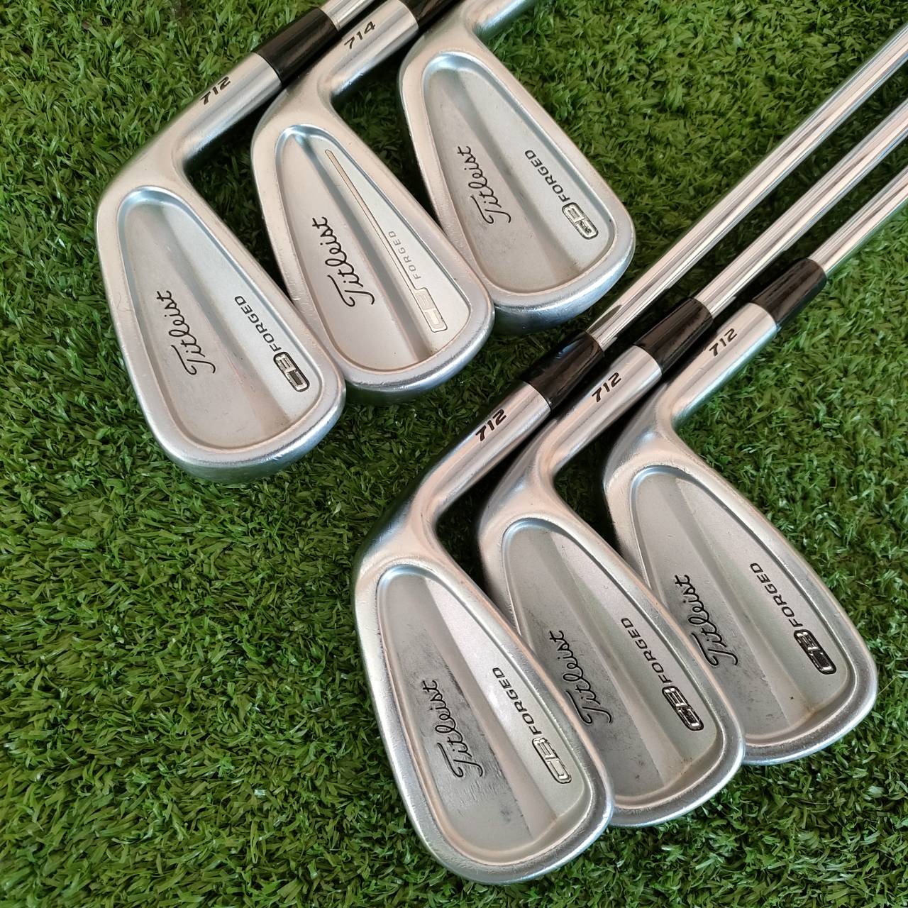 ชุดเหล็ก TITLEIST CB FORGED 712 มีเหล็ก 5-9 เเละ PW ก้าน N.S.PRO 950 GH FLEX R เหล็ก FORGED พรีเมี่ยม ที่เป็น CAVITY ทั้งชุด แบรนด์ระดับเทพครับ ห้ามพลาดเด็ดขาด