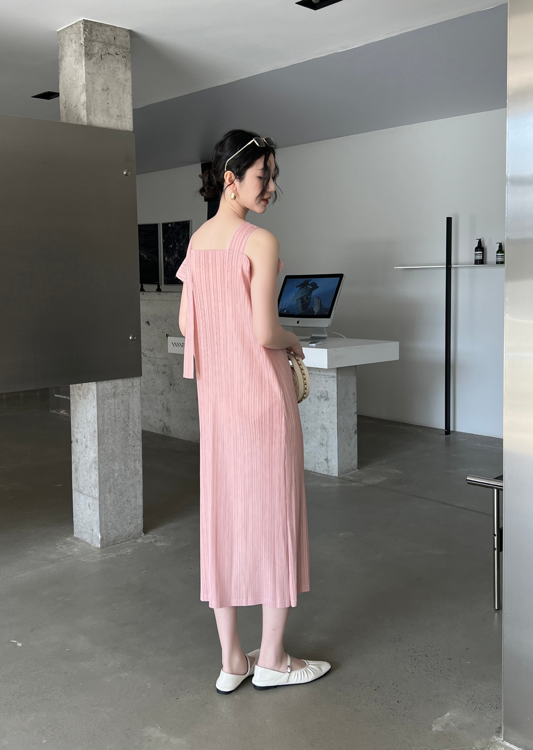 ปรับราคาลง20%!! 2MUAY รุ่น GJO1878 เดรสพลีทคุณภาพ SQUARE NECK PLEATED DRESS 2สี FREE SIZE