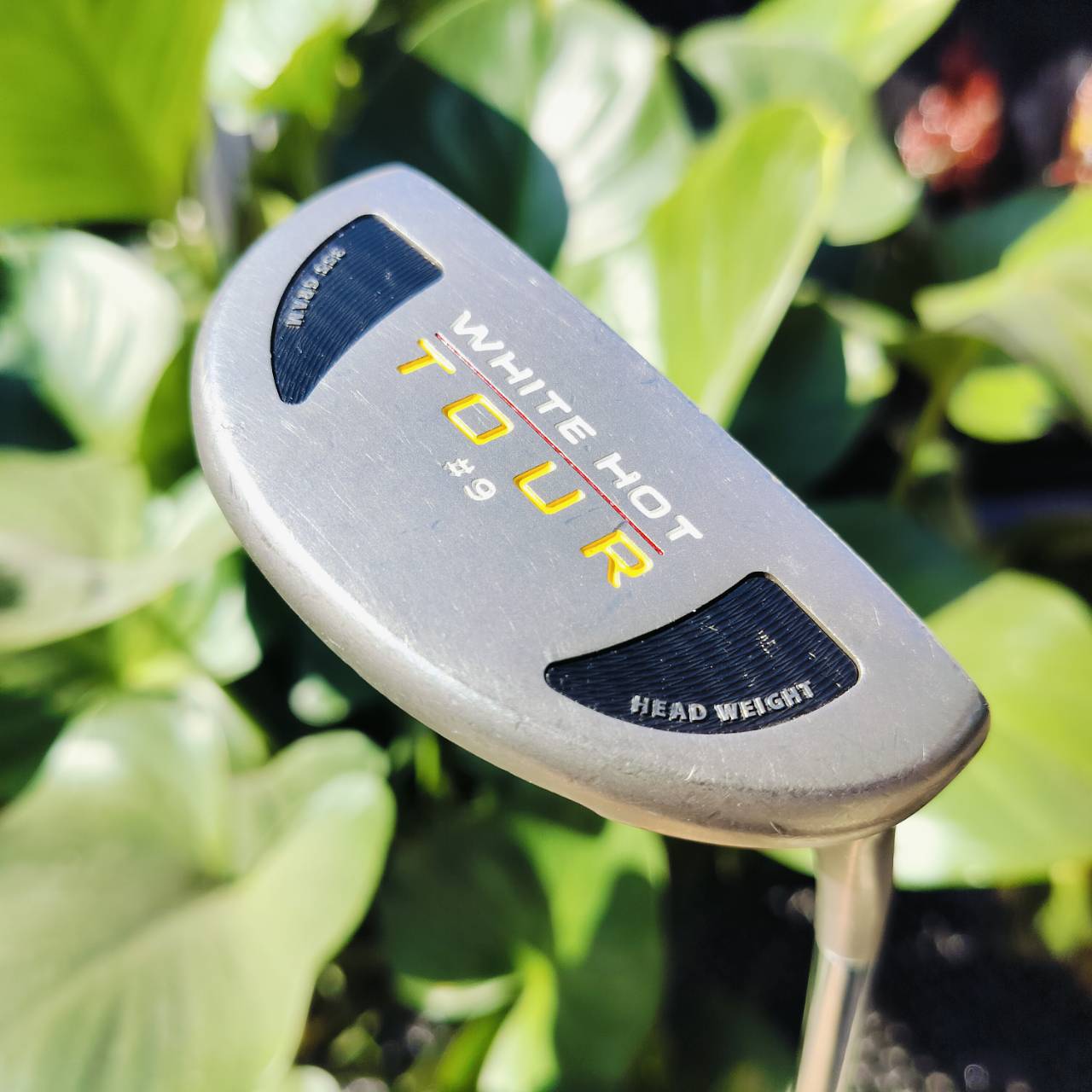 PUTTER ODYSSEY WHITE HOT TOUR #9 ความยาว 34 นิ้ว กริพ SUPER STROKE เต็มมือ พัตเตอร์ทรงมอลเล็ตที่ชดเชยความผิดพลาดสูง ไม้กอล์ฟพรีเมี่ยมมือสอง ของแท้ By NakaraLuxurious