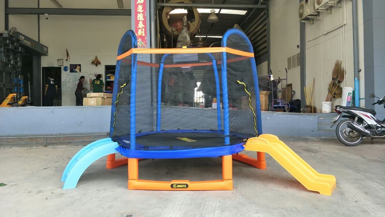 แทรมโพลีน 2in1 พร้อมปีนป่ายและสไลเดอร์ ของเล่นเด็ก,เครื่องเล่นสนาม พร้อมส่ง