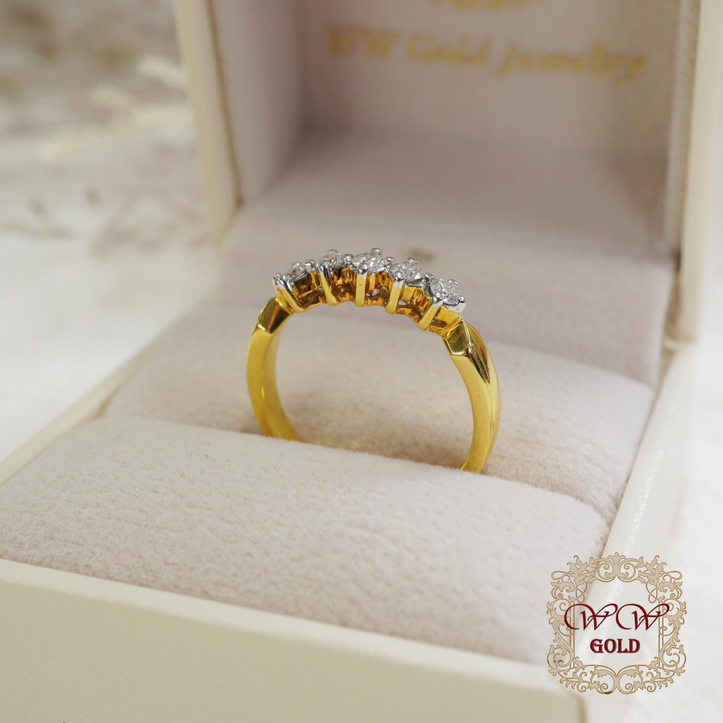 แหวนเพชรแถว 5 เม็ด