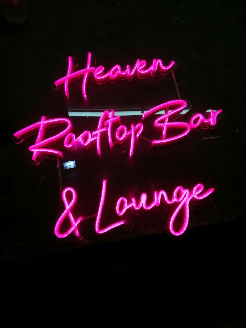 ป้ายไฟนีออน LED แสงสีชมพู