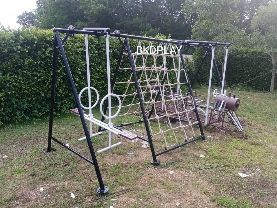 เครื่องเล่นสนามกลางแจ้ง ชุดรวมรถไฟ, ประกอบด้วยสไลเดอร์รถไฟโยกปีนป่ายและชิงช้าม้าโยก OutdoorPlayground,ผลิตเครื่องเล่นสนาม,เครื่องเล่นงบสพฐ.ประชารัฐ ราคาโรงงาน