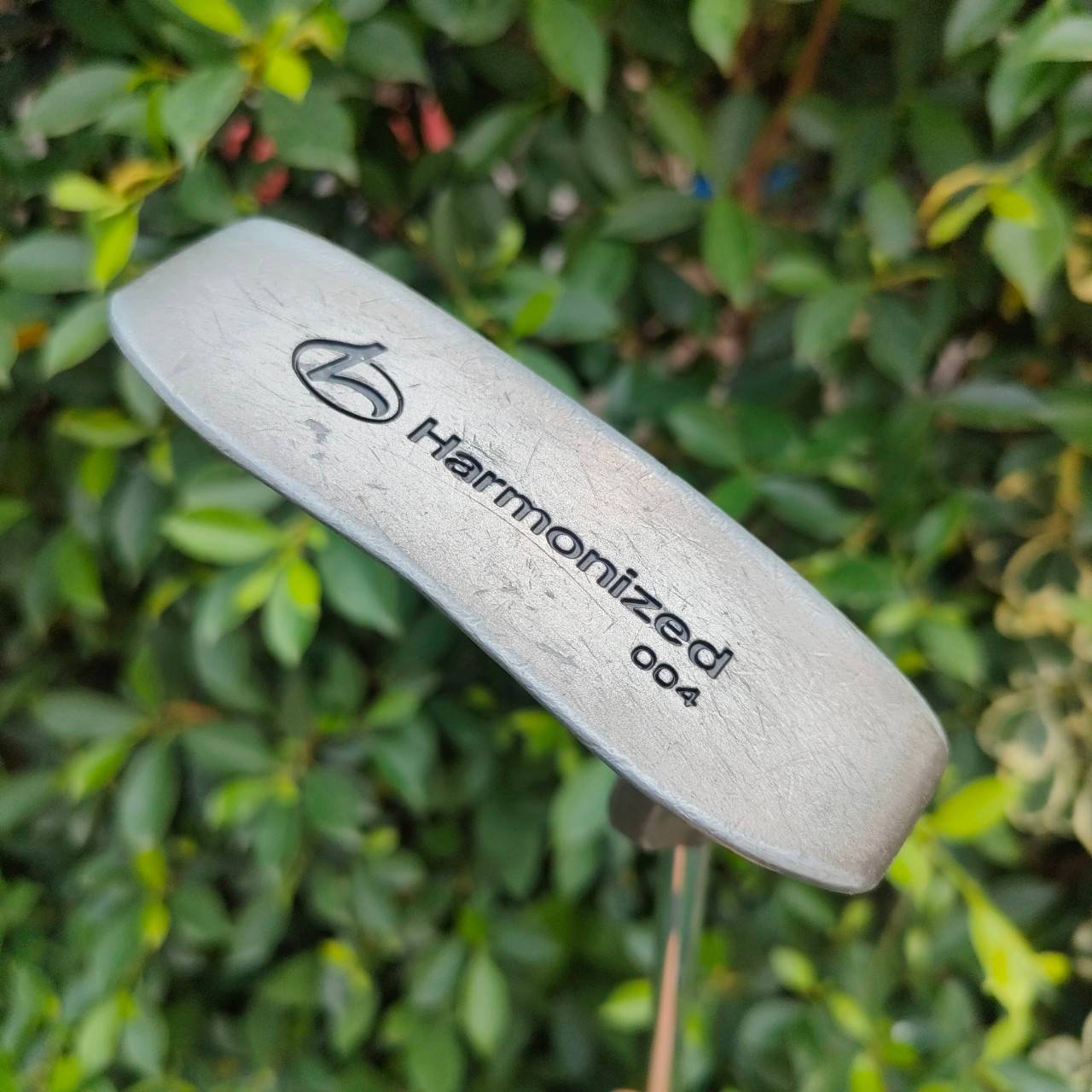 PUTTER WILSON HARMONIZED 004 ความยาว 34 นิ้ว เส้นเล็งสามเส้น เล็งง่าย ชดเชยความผิดพลาดสูง