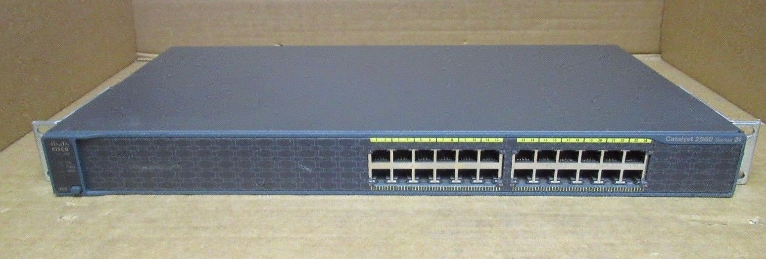 สวิทช์ Switch Cisco Catalyst 2960 24 10/100 LAN Lite Image