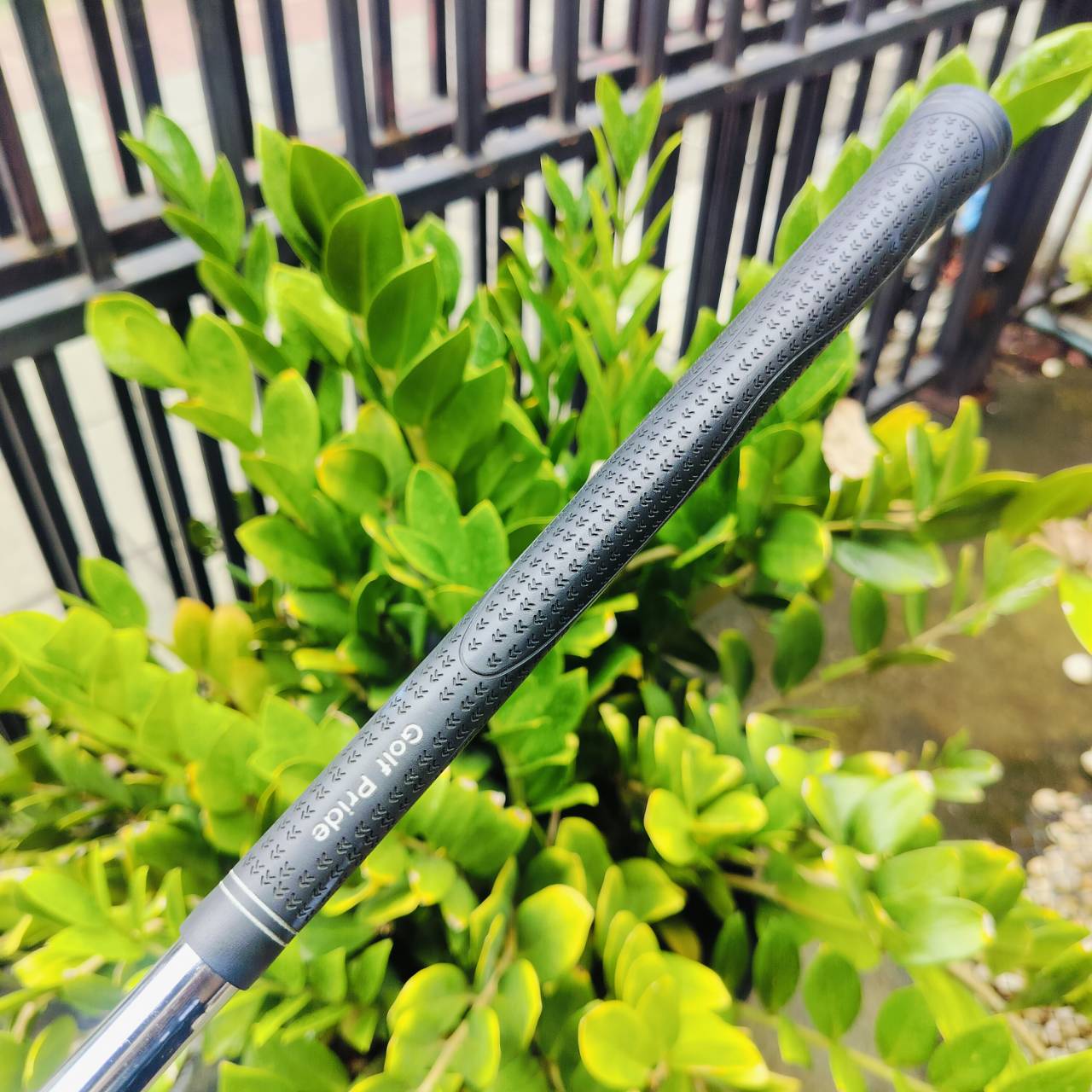 ก้าน เหล็ก NS PRO 900XH FLEX S ก้านเบาแค่ 90 กรัม ความยาวก้าน 36 นิ้ว ติดกริพ GOLF PRIDE มาด้วย คุ้มเกินคุ้มเลยค่ะ ลดพิเศษ ไม้กอล์ฟพรีเมี่ยมญี่ปุ่นมือสอง ของแท้ By NakaraLuxurious