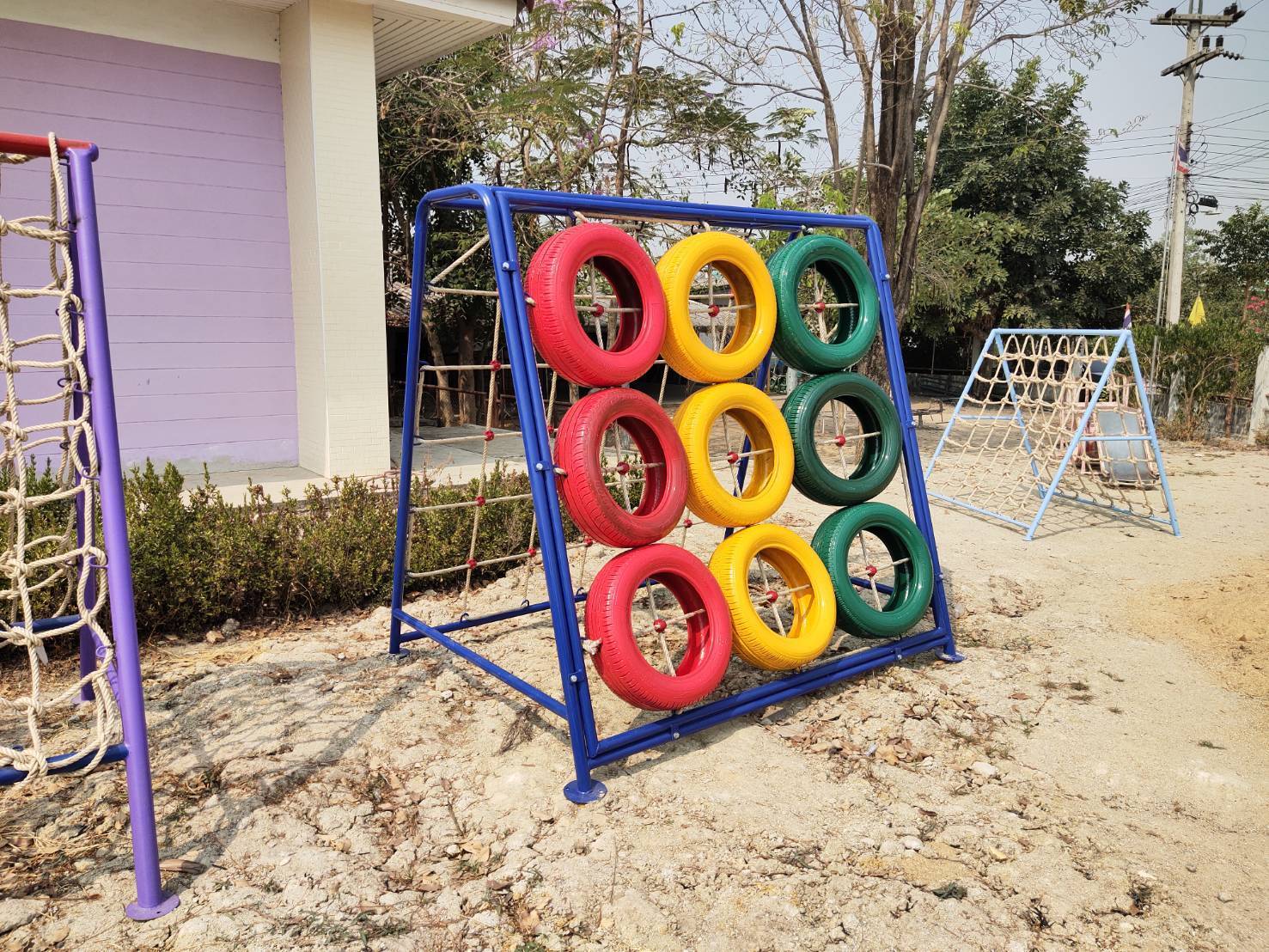 เครื่องเล่นสนามกลางแจ้ง ปีนป่ายเชือก +ปีนหน้าผายางรถยนต์ เครื่อเล่นสนามเหล็ก outdoorplayground ของเล่น สั่งผลิต 10-20 วัน