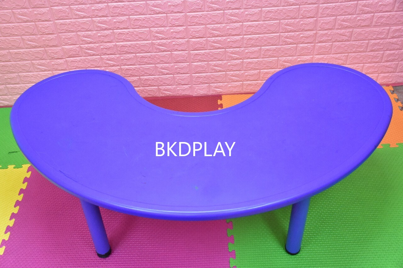 โต๊ะทรงถั่ว โต๊ะเสี้ยวเสี้ยว โต๊ะเรียนพลาสติก เด็กอนุบาล ขาเหล็ก ราคาโรงงาน พร้อมส่ง คิดค่าส่งตามจริงKF-0051