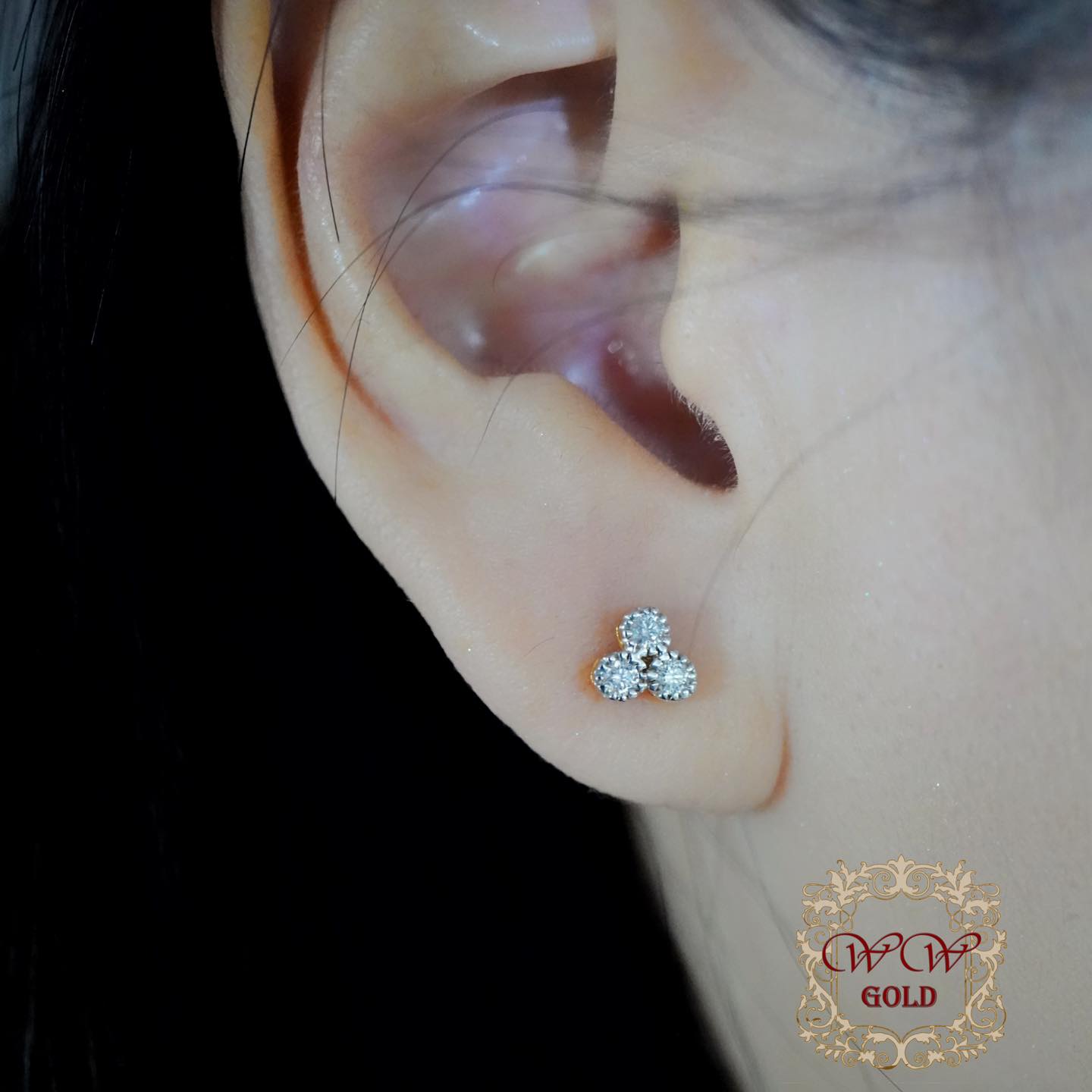 ต่างหู 3 เม็ด ราคา 10,xxx.-