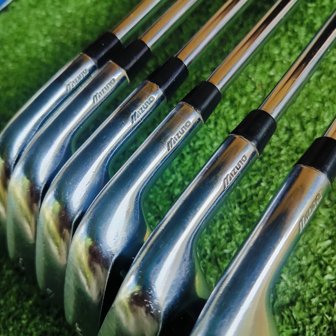 ชุดเหล็ก MIZUNO POWER BLADE S-30V มีเหล็ก 5 6 7 8 9 PW ก้าน NSPRO 950 FLEX S ก้านเหล็กเบา พรีเมี่ยม เร่งสปีดได้ดี ขนาดใบกำลังดี ไม่ใหญ่ แต่มี CAVITY ช่วยให้ตีง่าย ไม้กอล์ฟพรีเมี่ยมมือสอง ของแท้ By NakaraLuxurious