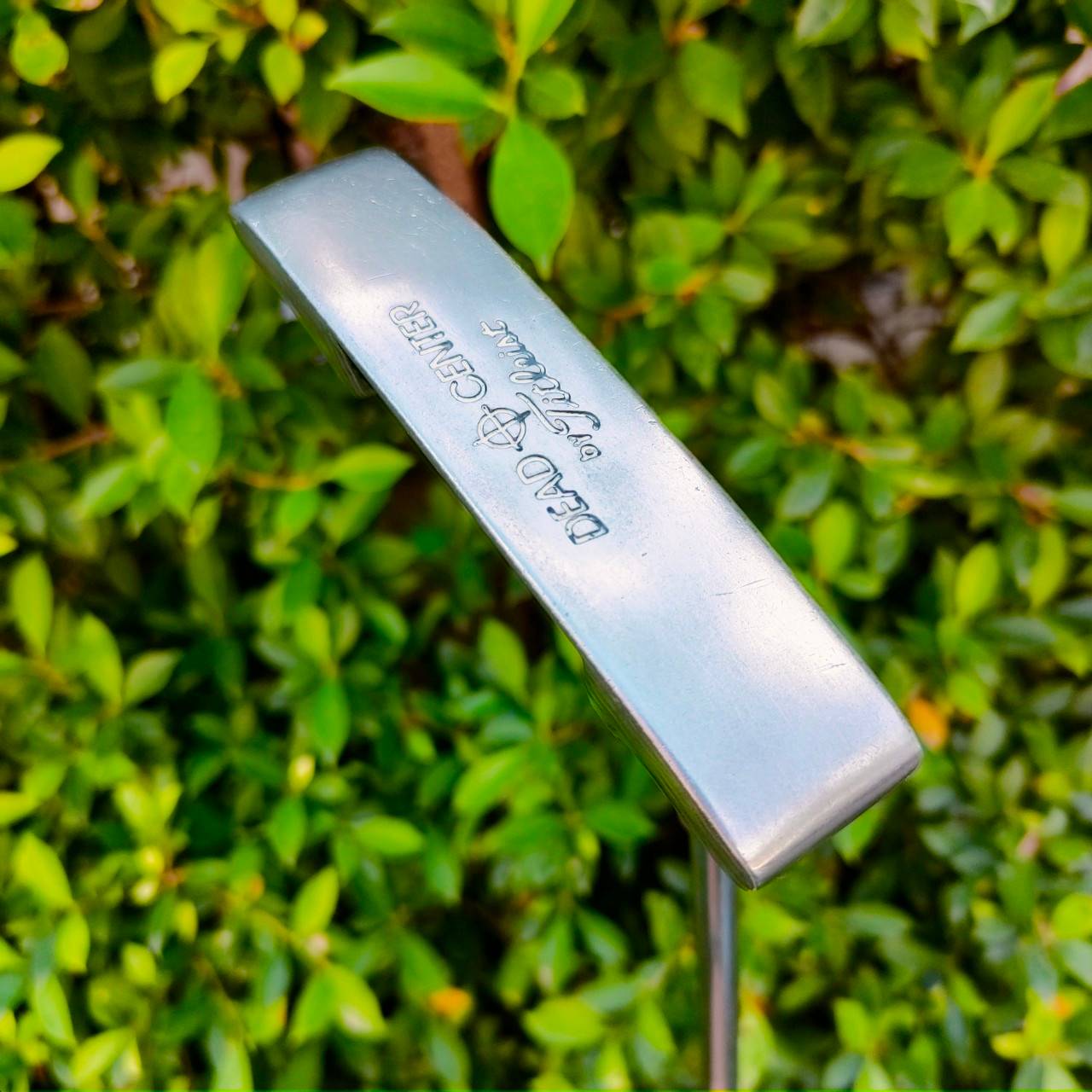 PUTTER DEAD CENTER พัตเตอร์ในตำนาน BY TITLELIST ความยาว 33 นิ้ว การพัตต์ที่แม่นยำ เล็งง่าย น่ำหนักดี เส้นเล็งแม่นมาก ไม้กอล์ฟมือสอง ของแท้ BY NakaraLuxurious