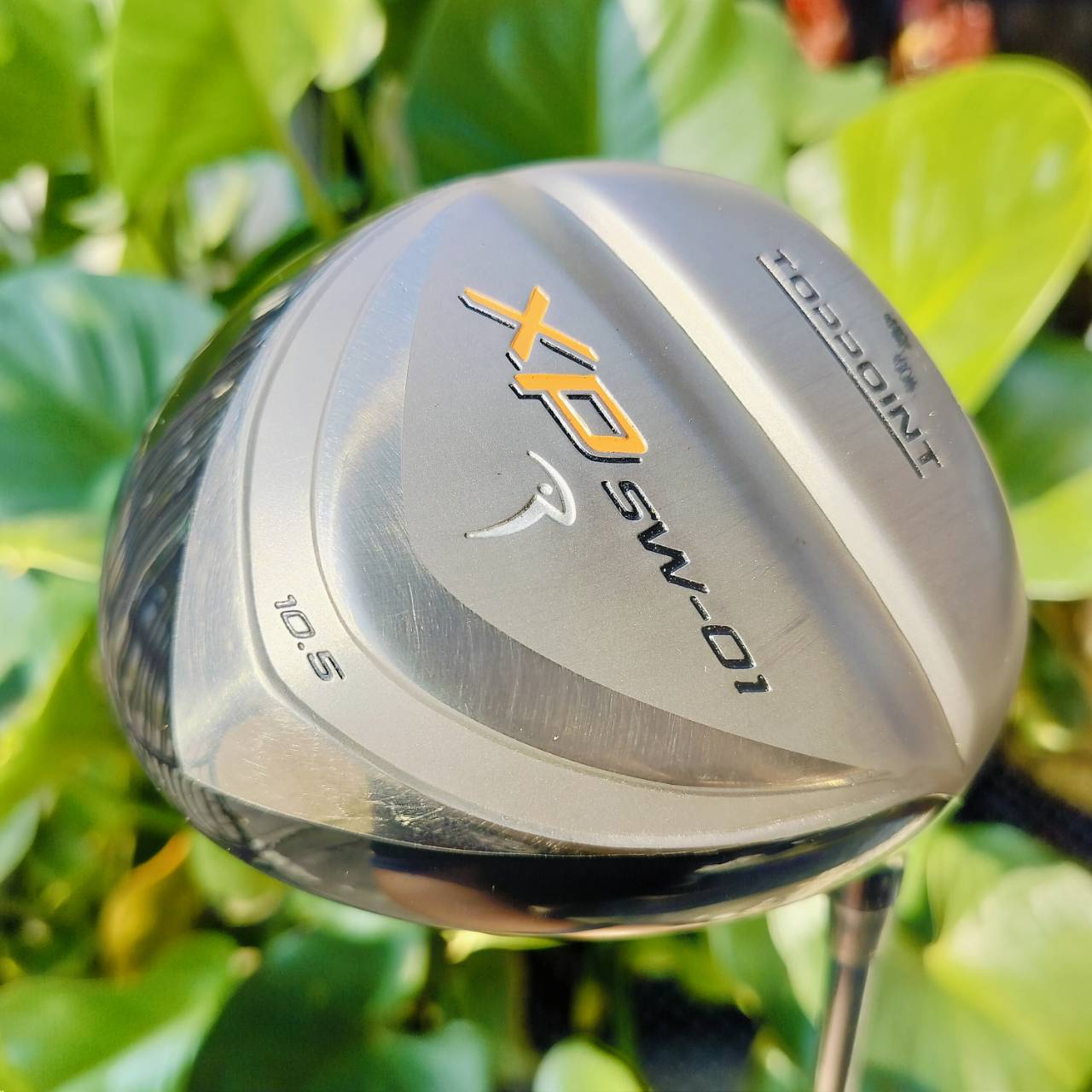 Driver TOPPOINT XP SW-01 หัวใหญ่ หน้าเด้ง ตีไกล องศา 10.5 ออกแบบให้แหลมออกไปด้านหลัง เพื่อสร้างการชดเชยผิดพลาดสูงสุด ไม้กอล์ฟพรีเมี่ยมมือสอง ของแท้ By NakaraLuxurious