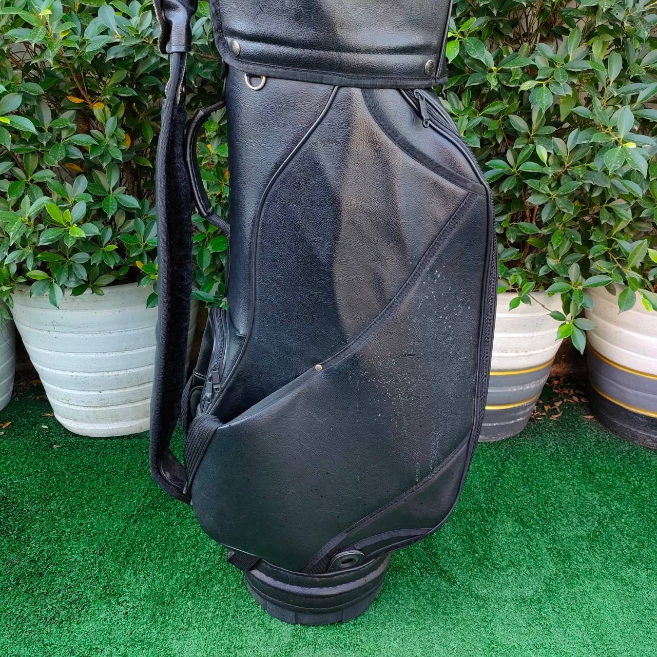 ไม้กอล์ฟครบชุด PROTEAM 323 ROYAL ROMARNO ITALY ทั้งชุดประกอบด้วย หัวไม้ 1,3,5 ก้าน PROTEAM 323 ROYAL ROMARNO ITALY FLEX R ชุดเหล็ก 5-9 เเละ PW SW PUTTER สวยพัตต์ง่าย พร้อมถุงกอล์ฟภายในบุกำมะหยี่อย่างดี