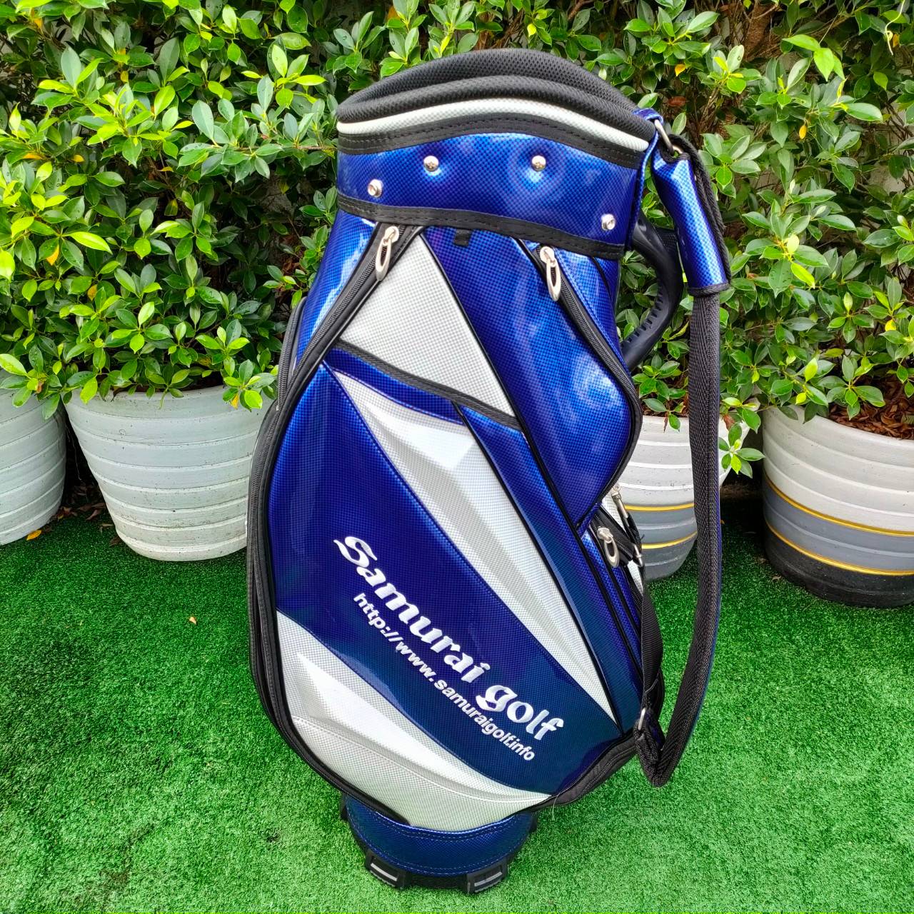 ถุงกอล์ฟ SAMURAI GOLF หนังเเก้ว มือสอง สวยมากๆ สภาพสวยนางฟ้าเลยครับ แบบว่าพลาดไม่ได้ ราคาโดนมาก