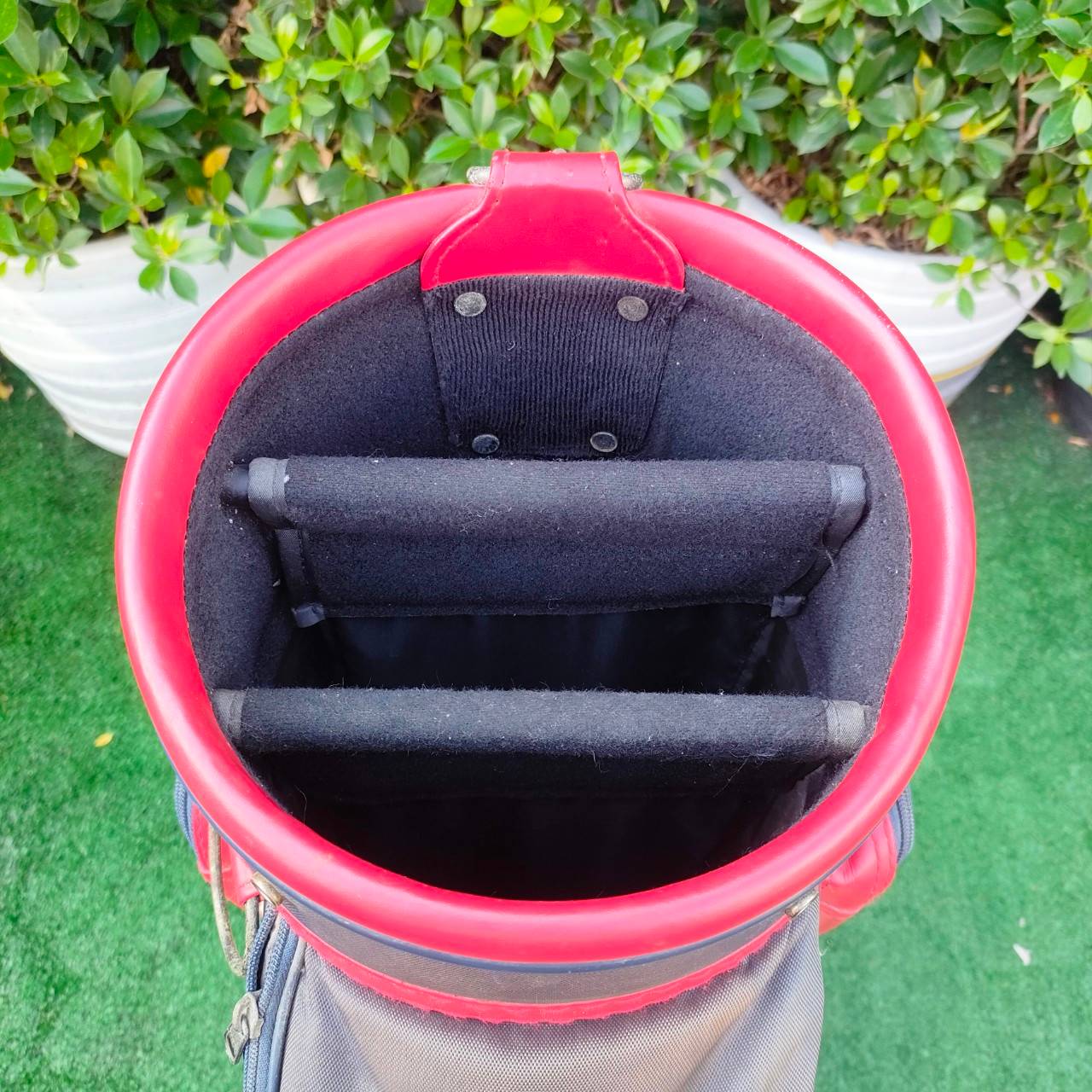 ถุงกอล์ฟ REGAL มือสอง สภาพซีด ใช้งานได้ปกติ