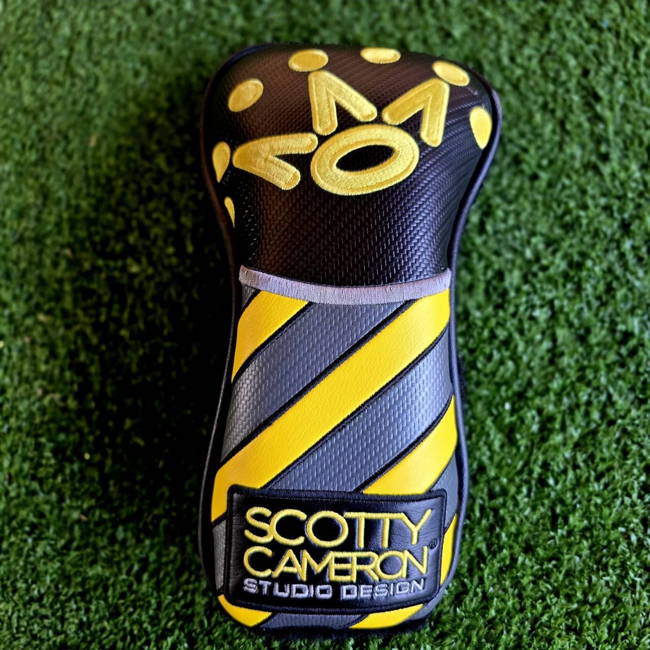 2018 Caution Stripe - Sunshine Yellow Set COVER ใส่ FW SCOTTY CAMERON ของแท้ มือสอง สภาพงามมากๆ เดิมๆ หายากมาก ตอนนี้หาไม่ได้แล้ว