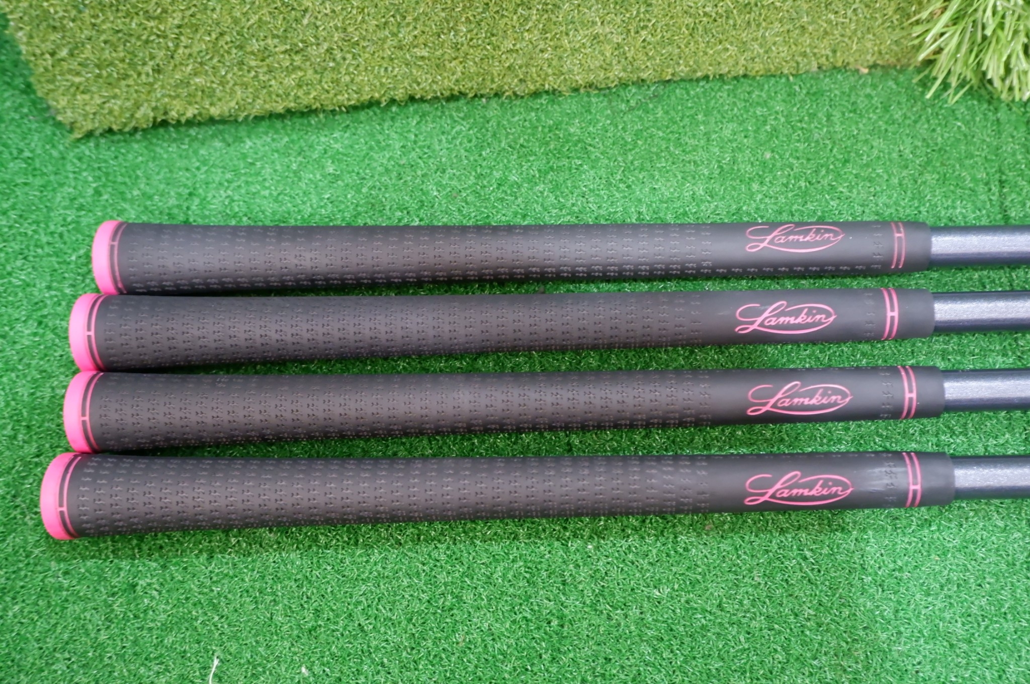 IRON SET MOMENTUM XP SIGN