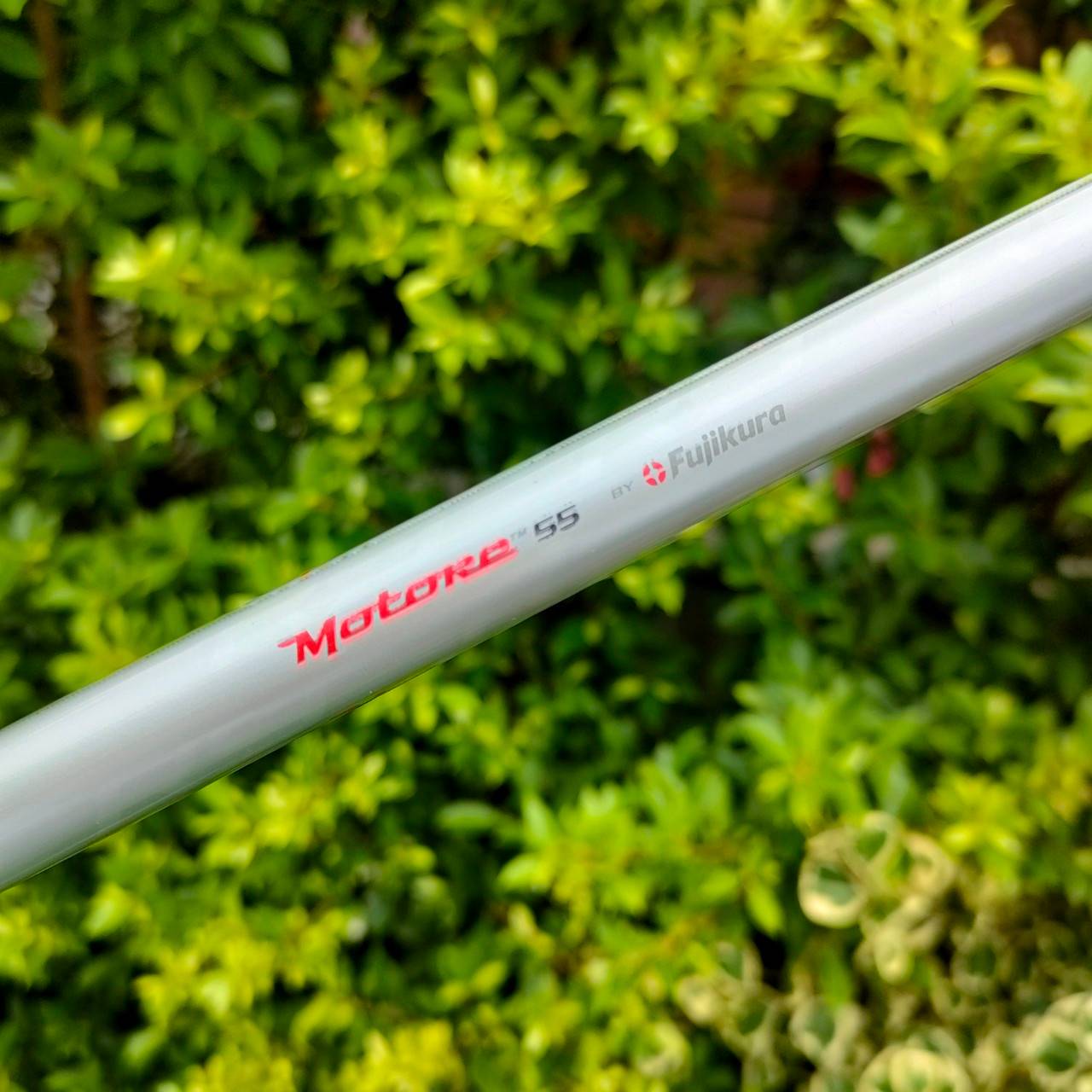 DRIVER TAYLORMADE R9 SUPERTRI องศา 10.5 ก้าน FUJIKURA MOTORE FLEX SR ก้านสุดพรีเมี่ยม เป็นรุ่นที่ดีที่สุด!!! ทั้งไกลและง่าย เสียงเพราะสนั่นหวั่นไหว ไขปรับได้ 3 จุด ไม้กอล์ฟมือสอง ของแท้ BY NakaraLuxurious