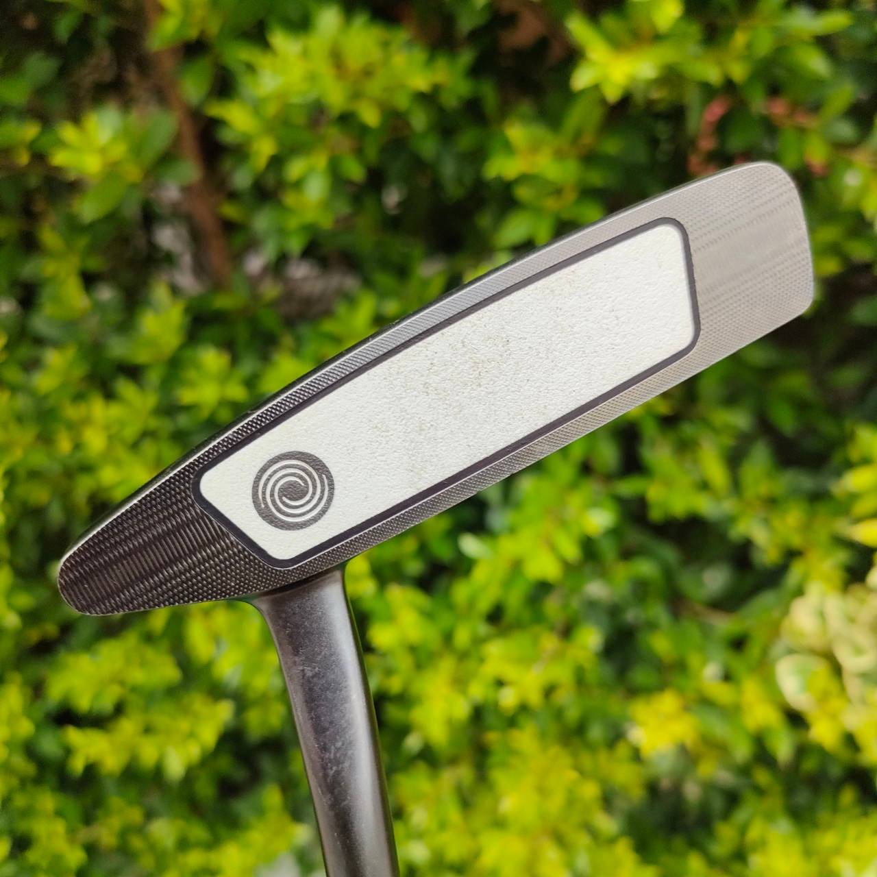 PUTTER ODYSSEY WHITE ICE 3 355 G ความยาว 33 นิ้ว ก้าน ODYSSEY รุ่นนี้จุดเด่นคือการทำน้ำหนักที่สุดยอดที่สุด ไม้กอล์ฟมือสอง ของแท้ BY NakaraLuxurious