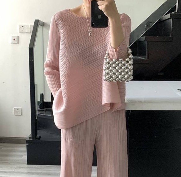 อก 38 นิ้ว 2MUAY รุ่น GJO7161 เสื้อพลีทงานคุณภาพ เสื้อผู้หญิง 13สี FREE SIZE HALF SLEEVE ASYMMETRIC PLEATED TOP