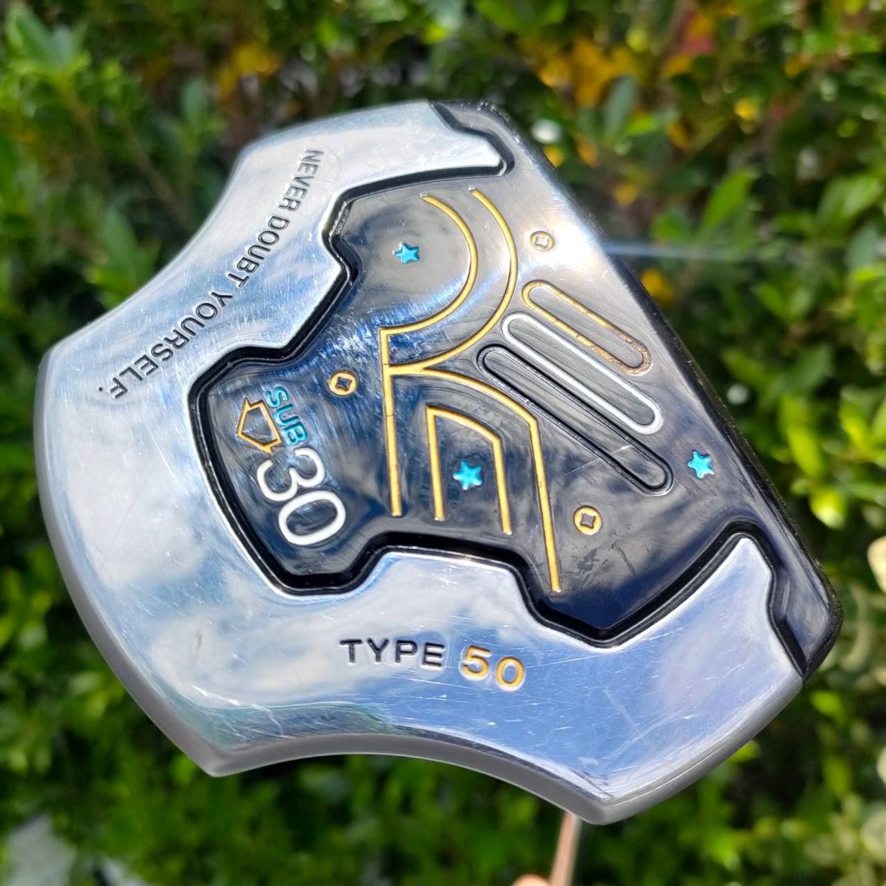 PUTTER NEVER COMPROMISE SUB 30 TYPE 50 NEVER DOUBT YOURSELF สุดยอดพัตเตอร์พรีเมี่ยม หายากครับพัต์ดีมากๆ เล็งง่าย กระจายน้ำหนักได้ดี พัตต์ตรงมาก