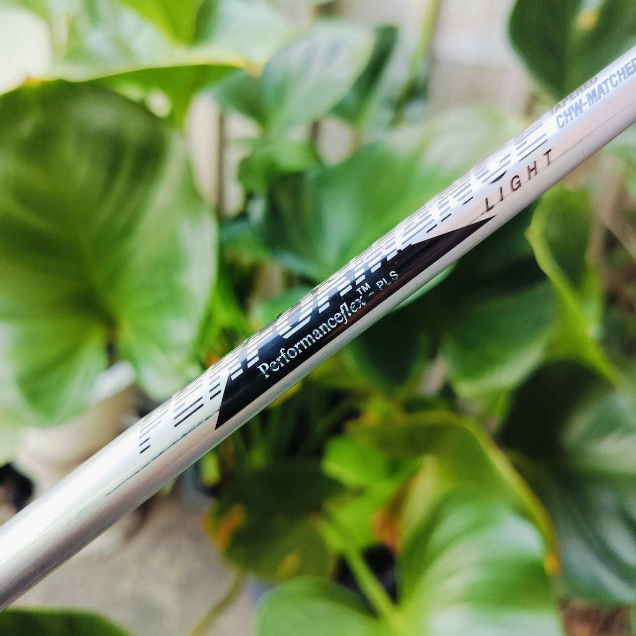 FW5 USKG CHAMPIONSHIP SERIES STAINLESS PERFORMANCE LIGHT ความยาว 37 นิ้ว สำหรับช่วงอายุ 9-11 ก้าน PERFORMANCE มีทองแดงผสม เพื่อทำบล๊านซ์ และดึง CG ให้ต่ำลง ดีที่สุดสำหรับๆน้องๆนักกอล์ฟเยาชน