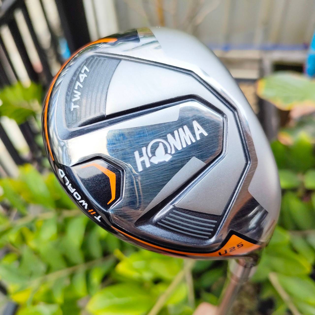 U25 HONMA TW747 องศา 25 ก้าน VIZARD FLEX S ** ก้านดีมาก ** สภาพสวย MADE IN JAPAN SAKATA ผลิตด้วยเทคโนโลยีชั้นสูงของ HONMA ออกแบบดูเท่ดุดันมาก ไม้กอล์ฟพรีเมี่ยมมือสอง By NakaraLuxurious